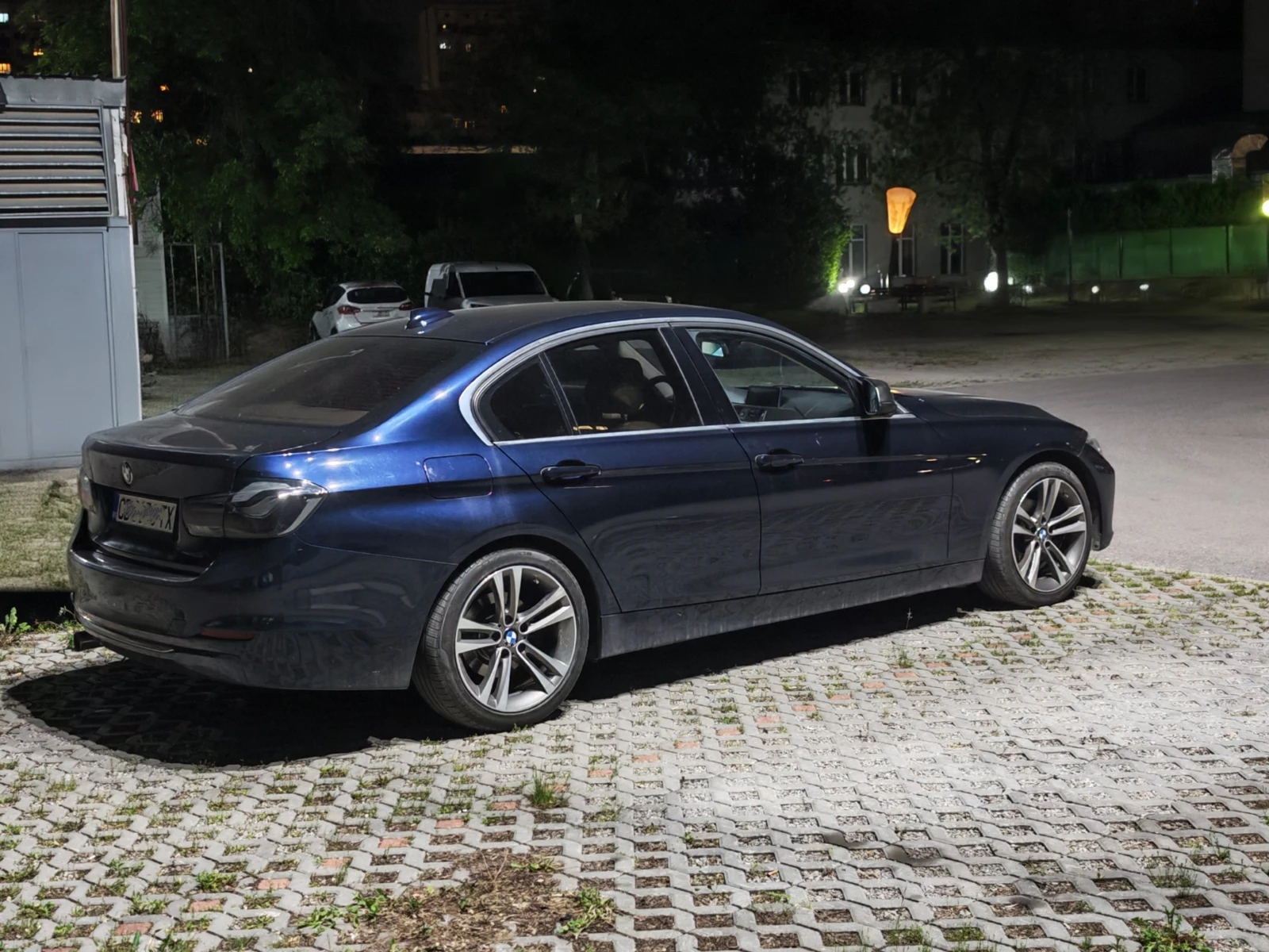 BMW 320  - изображение 4