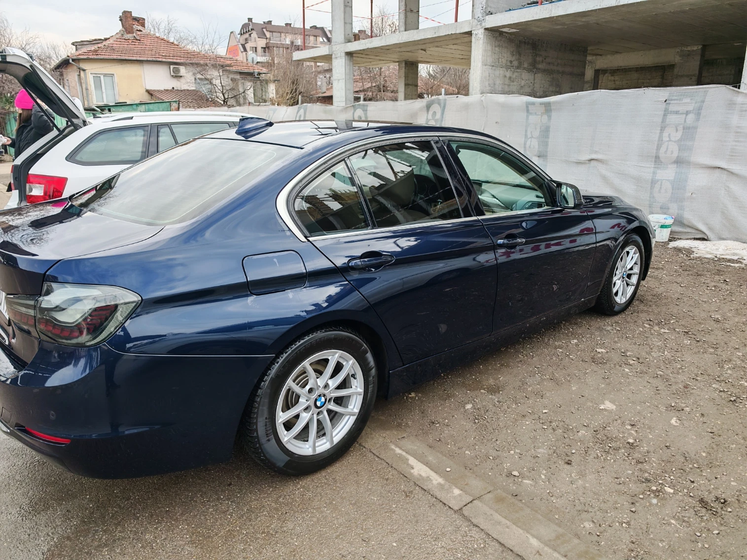 BMW 320  - изображение 5