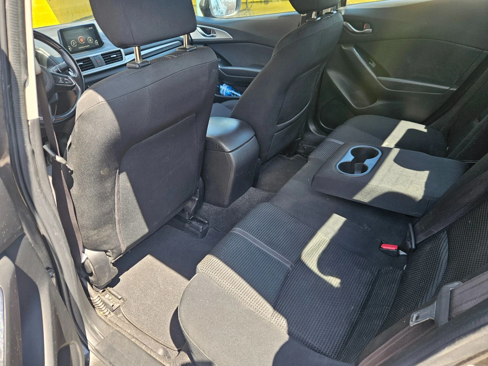 Mazda 3 2.0i 155..   | Mobile.bg   11