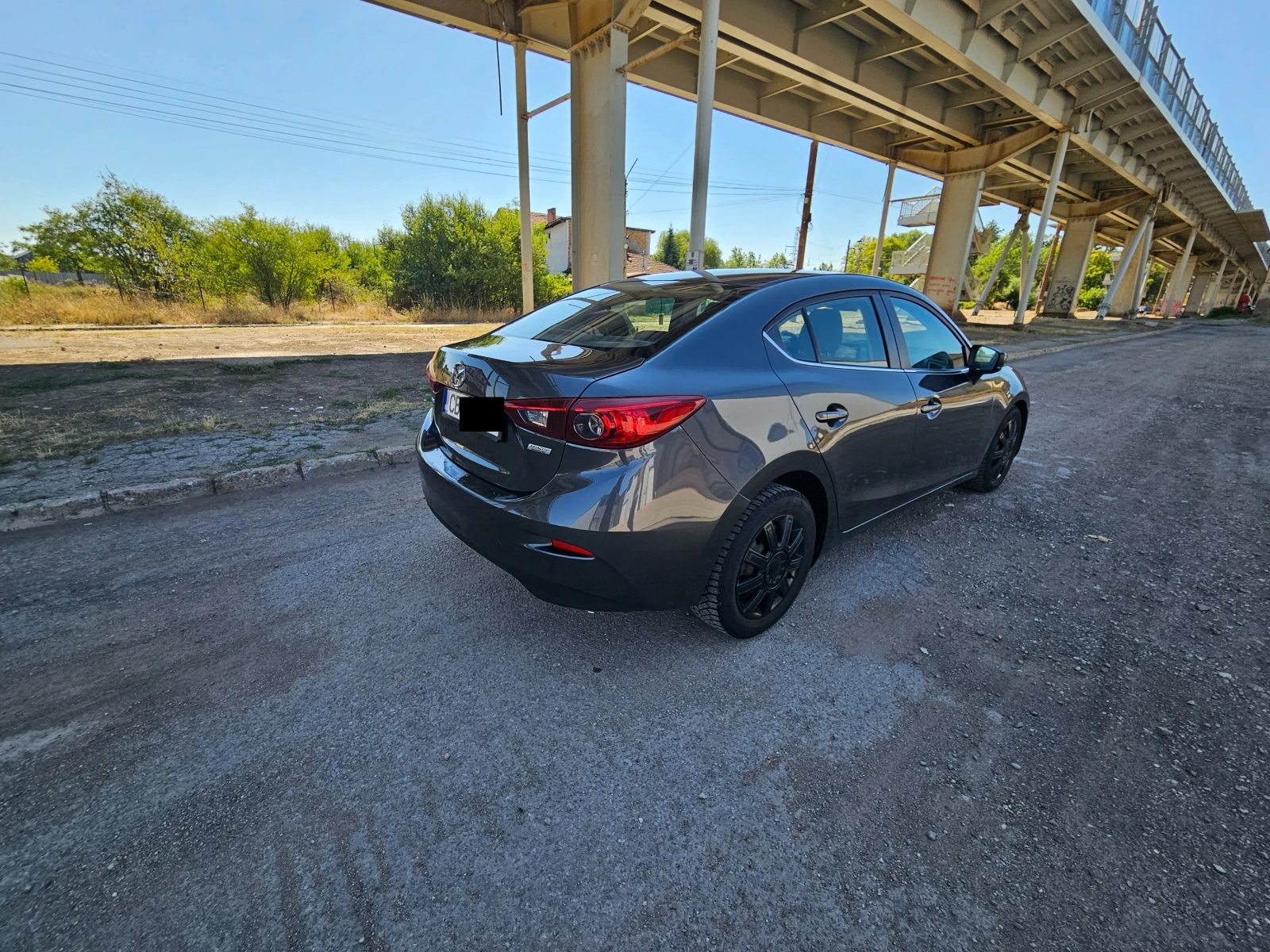 Mazda 3 2.0i 155к.с. Работеща навигация - изображение 8