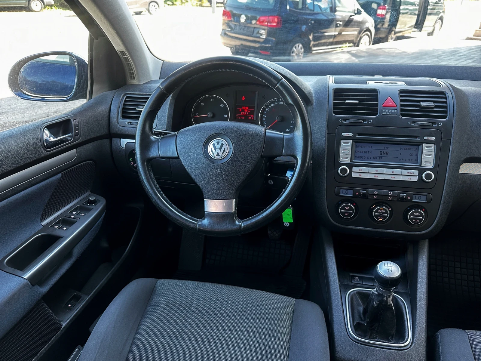 VW Golf 1.9TDI/ КЛИМА - изображение 7