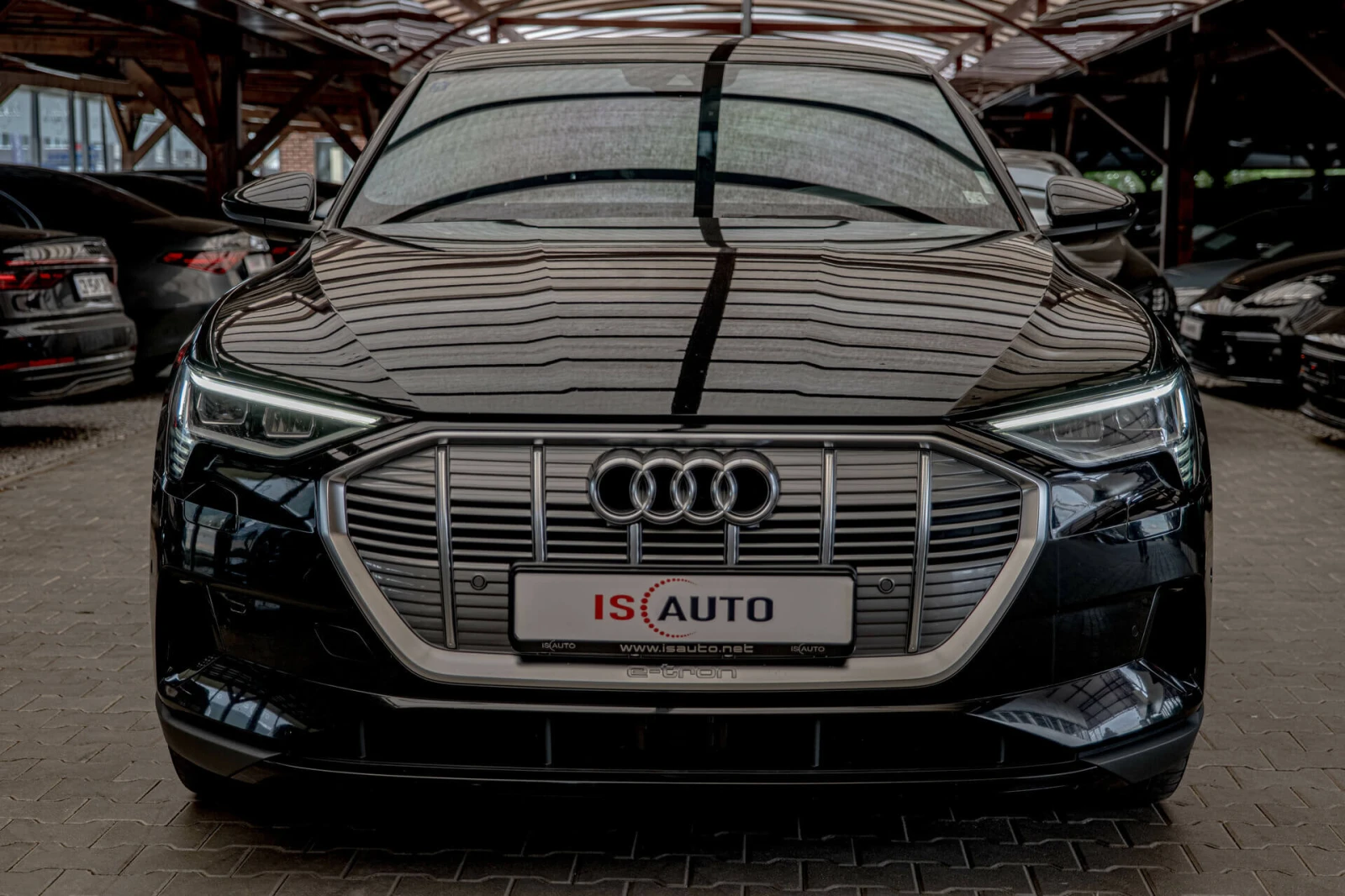 Audi E-Tron 55/95kWh/Quattro/Advance/Камера/Distronic/Lane Ass - изображение 2