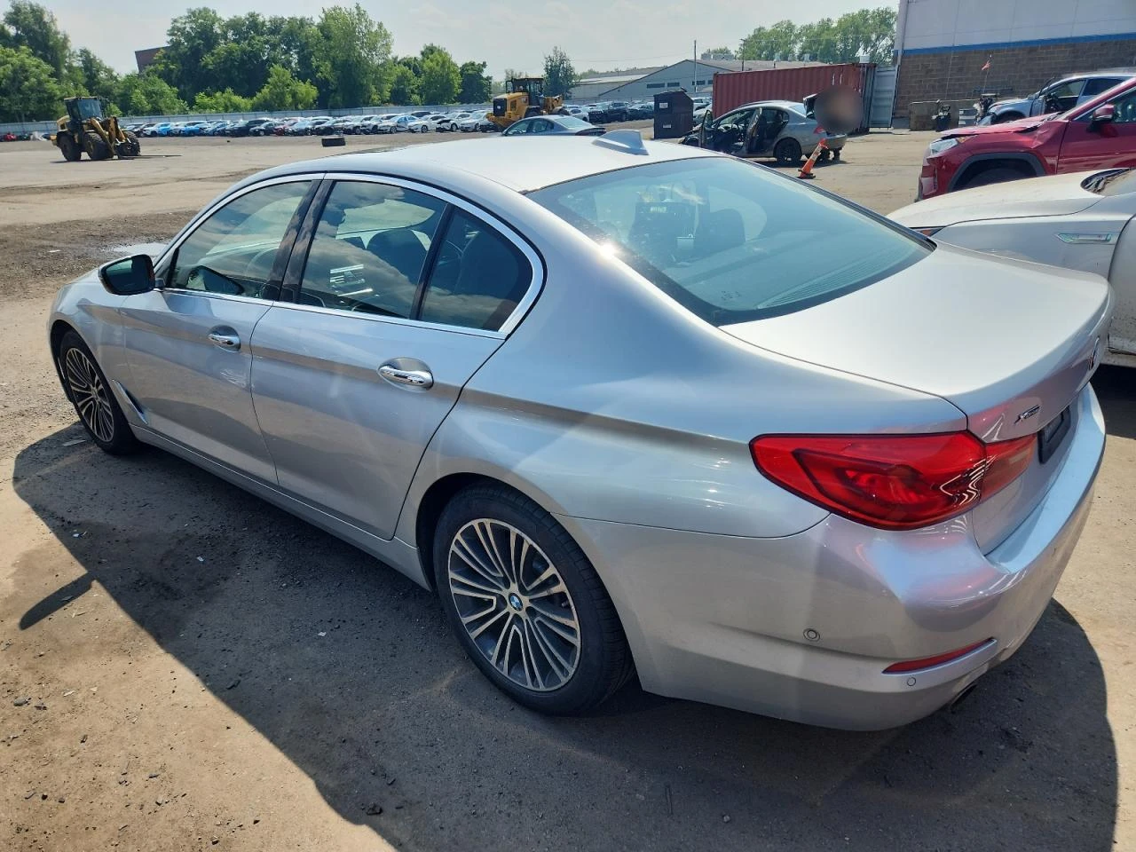 BMW 530 * АВТО КРЕДИТ* ЦЕНА ДО БГ * CARFAX *  - изображение 6