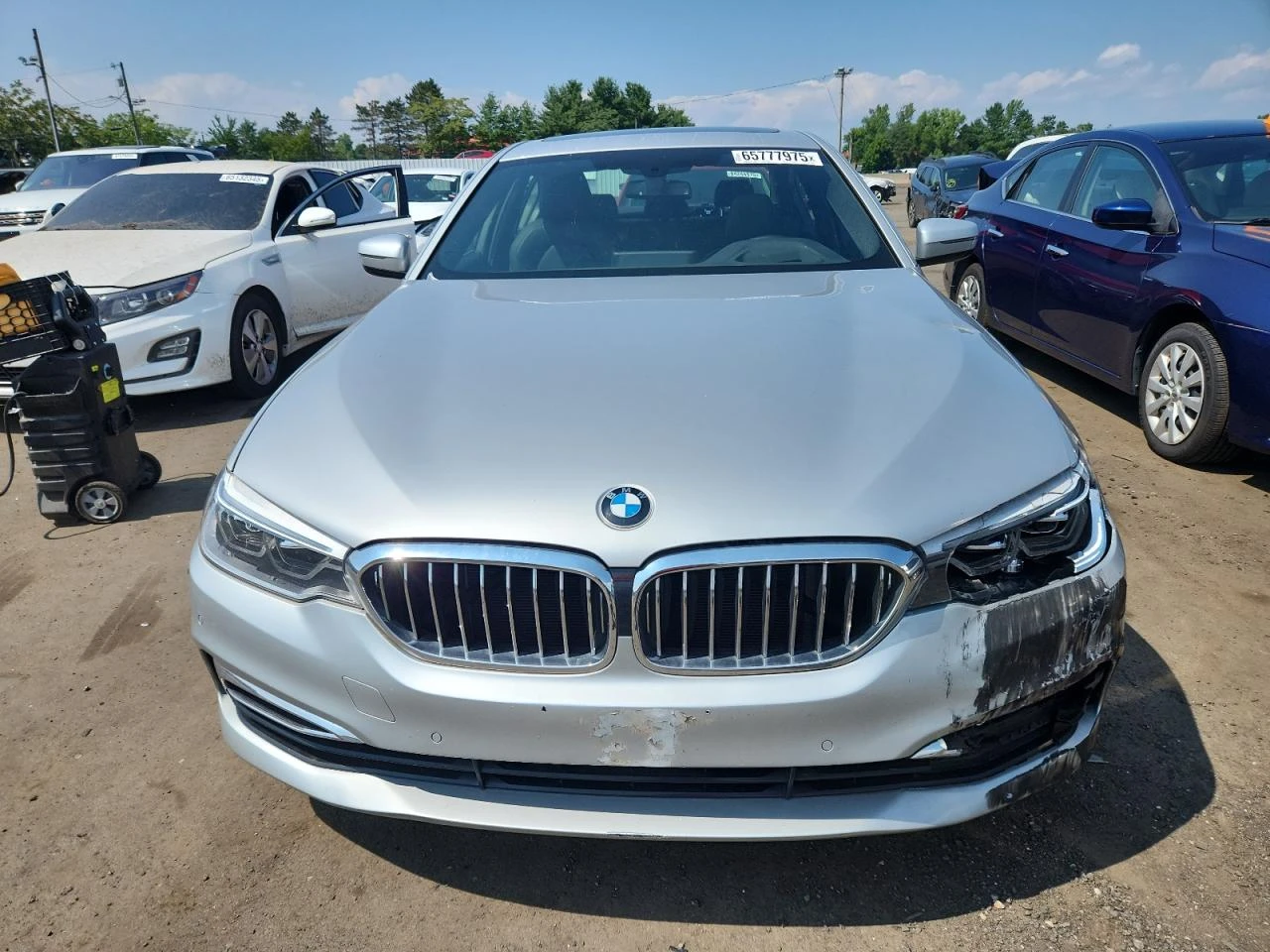 BMW 530 * АВТО КРЕДИТ* ЦЕНА ДО БГ * CARFAX *  - изображение 2