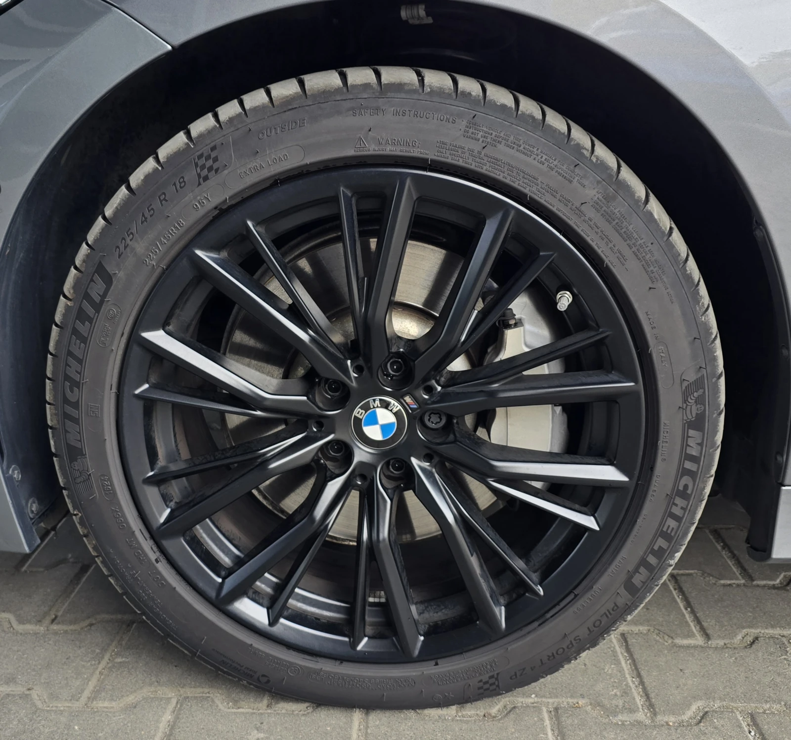 BMW 330 i xDrive Facelift M Paket - изображение 4