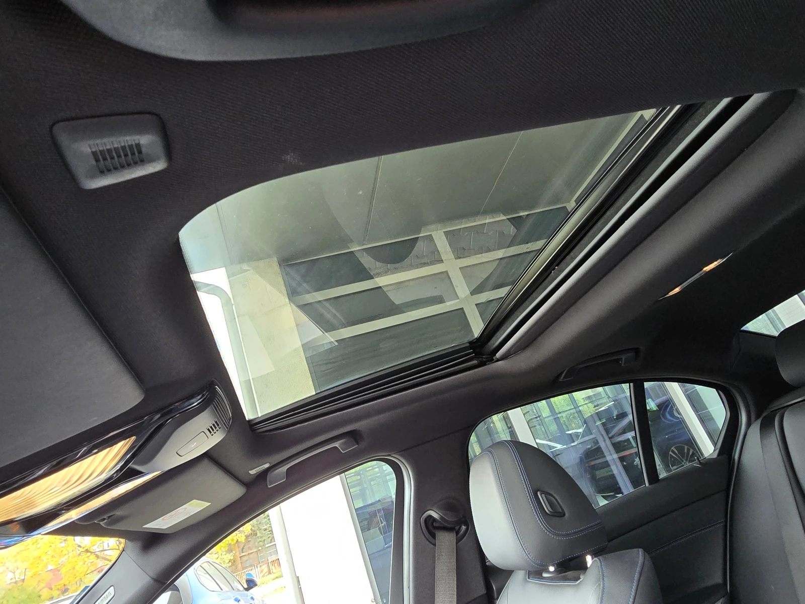 BMW 330 i xDrive Facelift M Paket | Mobile.bg   16