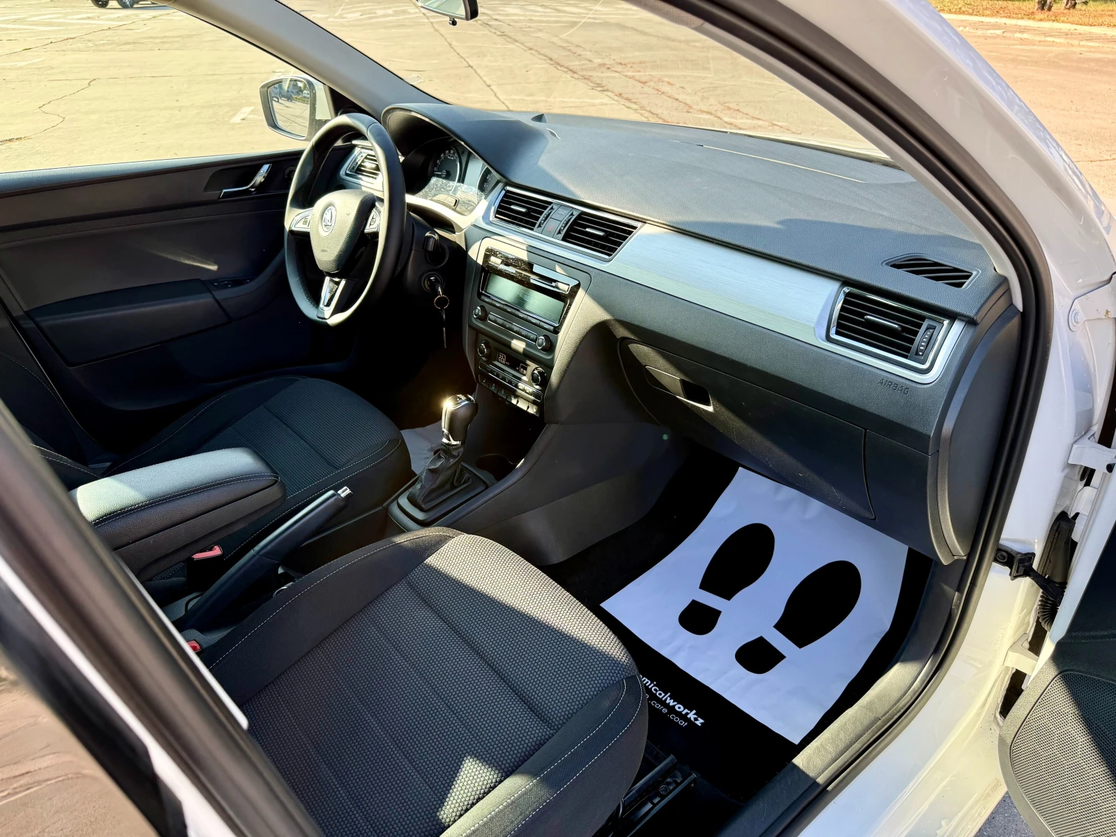 Skoda Rapid | Mobile.bg — изображение 9