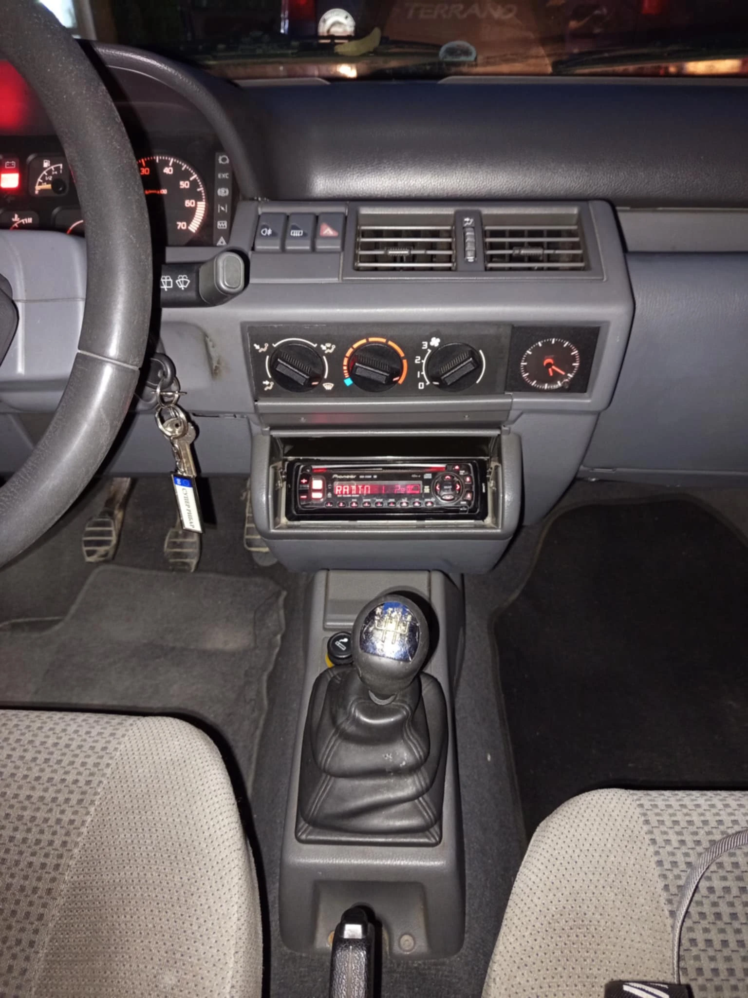 Renault Clio  - изображение 9