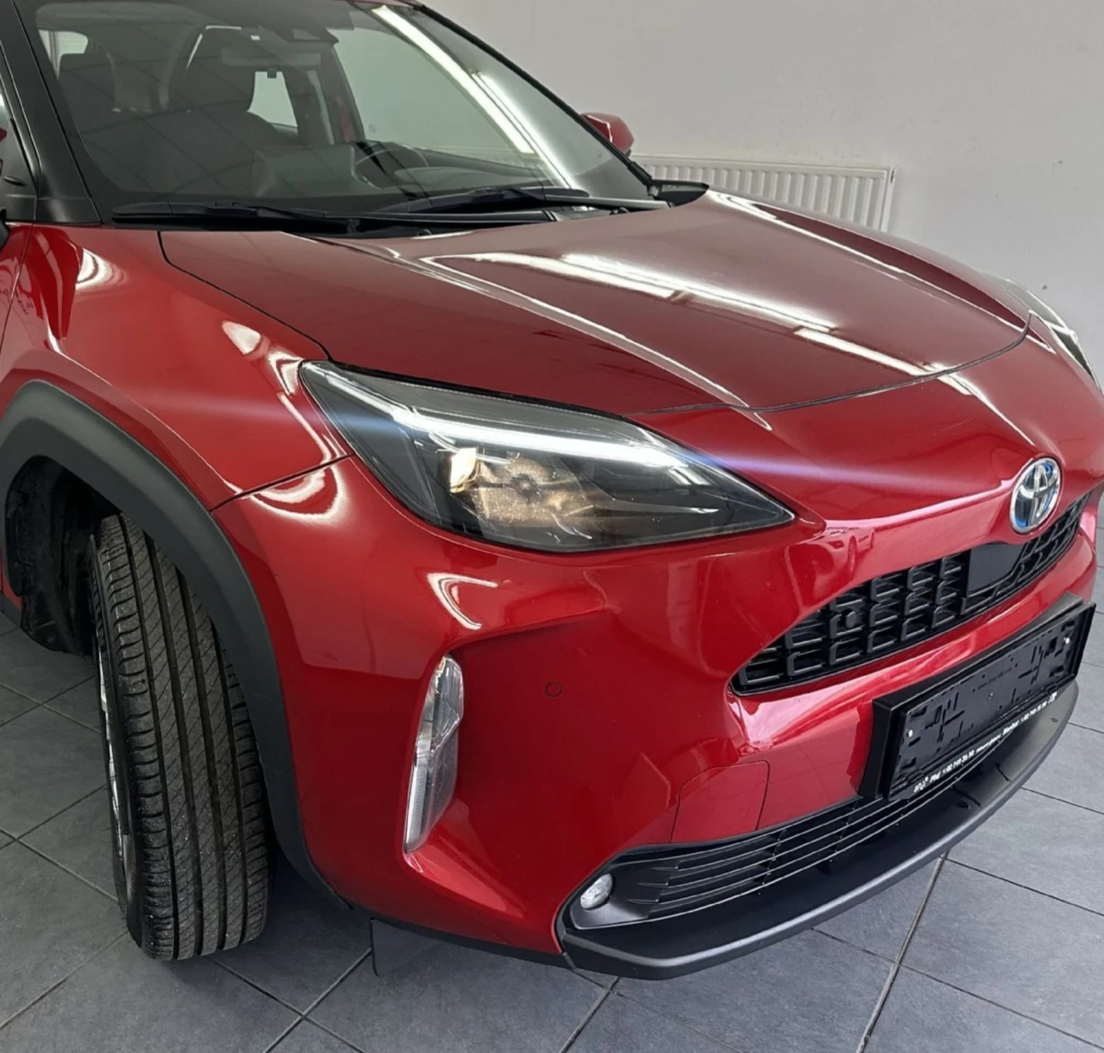 Toyota Yaris Cross CROSS 1.5 HYBRID.116 HP DINAMIC.KAMERA.NAVI.LED - изображение 2