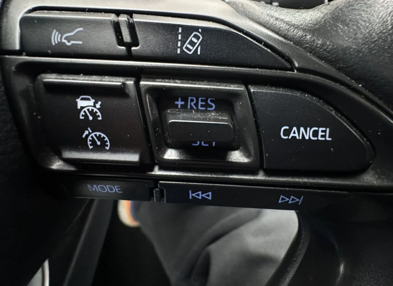 Toyota Yaris Cross  1.5 HYBRID.116 HP DINAMIC.KAMERA.NAVI.LED | Mobile.bg � ����������� 12