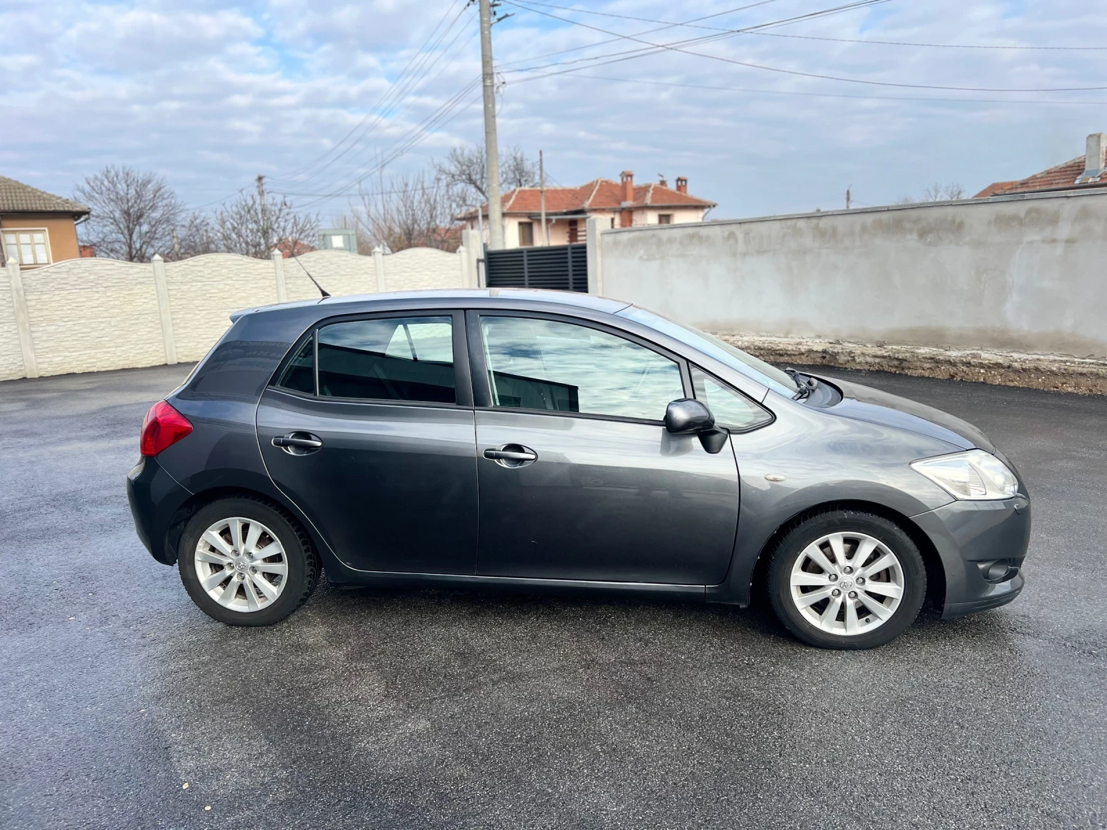 Toyota Auris 2.0 D4D KEY LESS ГЕРМАНИЯ  - изображение 6