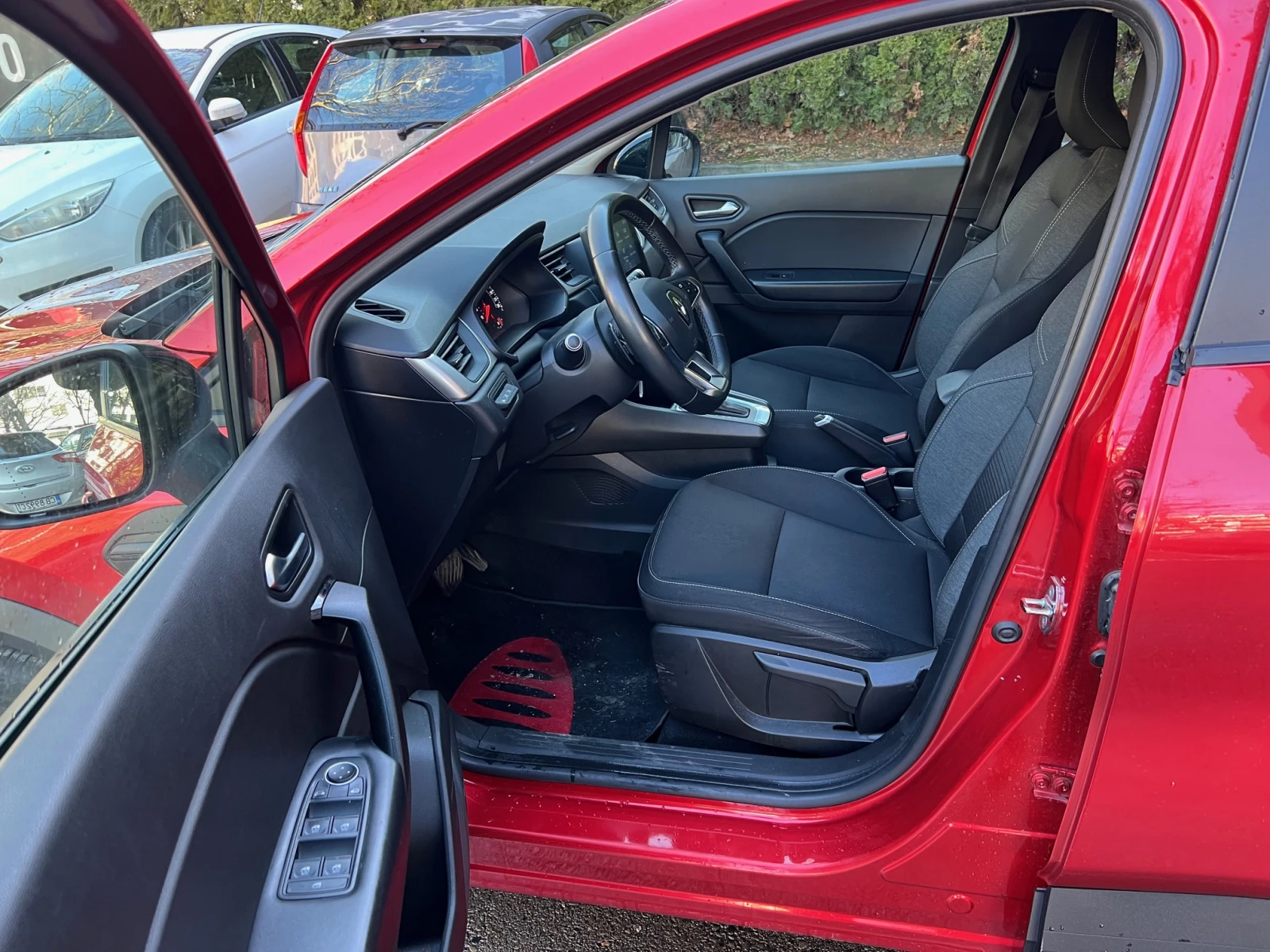 Renault Captur �� ���� ��������, 1.3 TCE 140 MILDE HYBRID EDC | Mobile.bg � ����������� 10