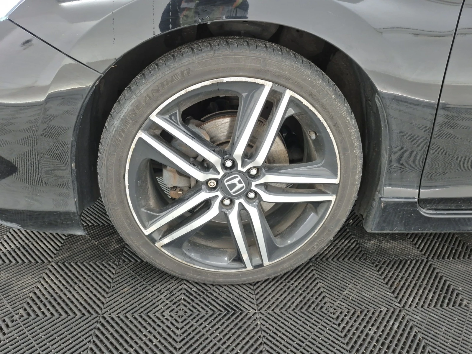 Honda Accord Sedan Sport 2.4 * Сервизна История * Авто Кредит *, снимка 5 - Автомобили и джипове - 53919187