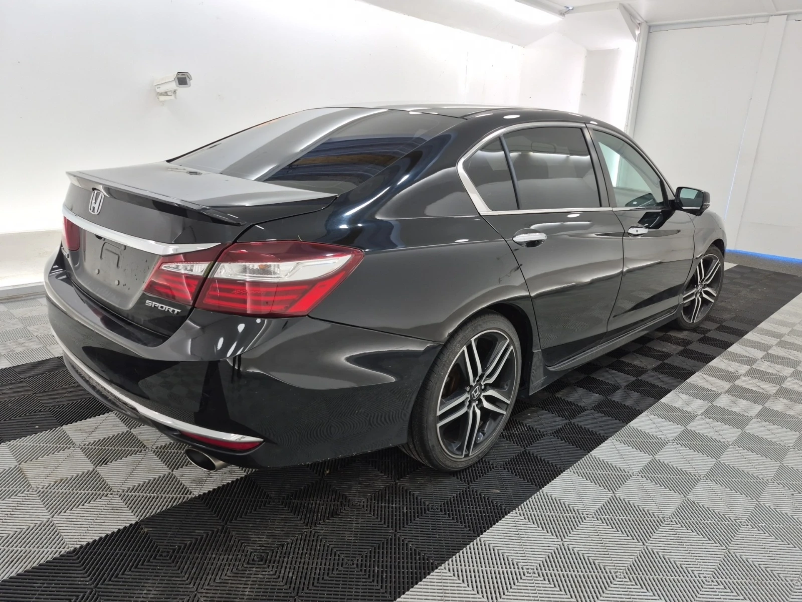 Honda Accord Sedan Sport 2.4 * Сервизна История * Авто Кредит *, снимка 3 - Автомобили и джипове - 53919187