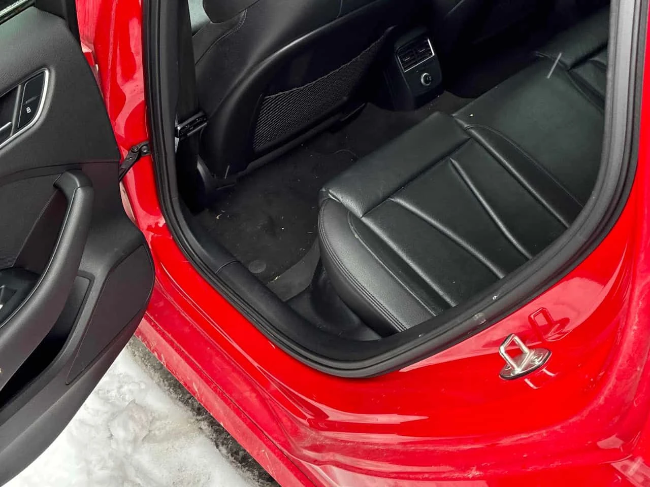 Audi A3 PROGRESSIV /S LINE /Подгрев/Панорама/КЛИП, снимка 10 - Автомобили и джипове - 53990692