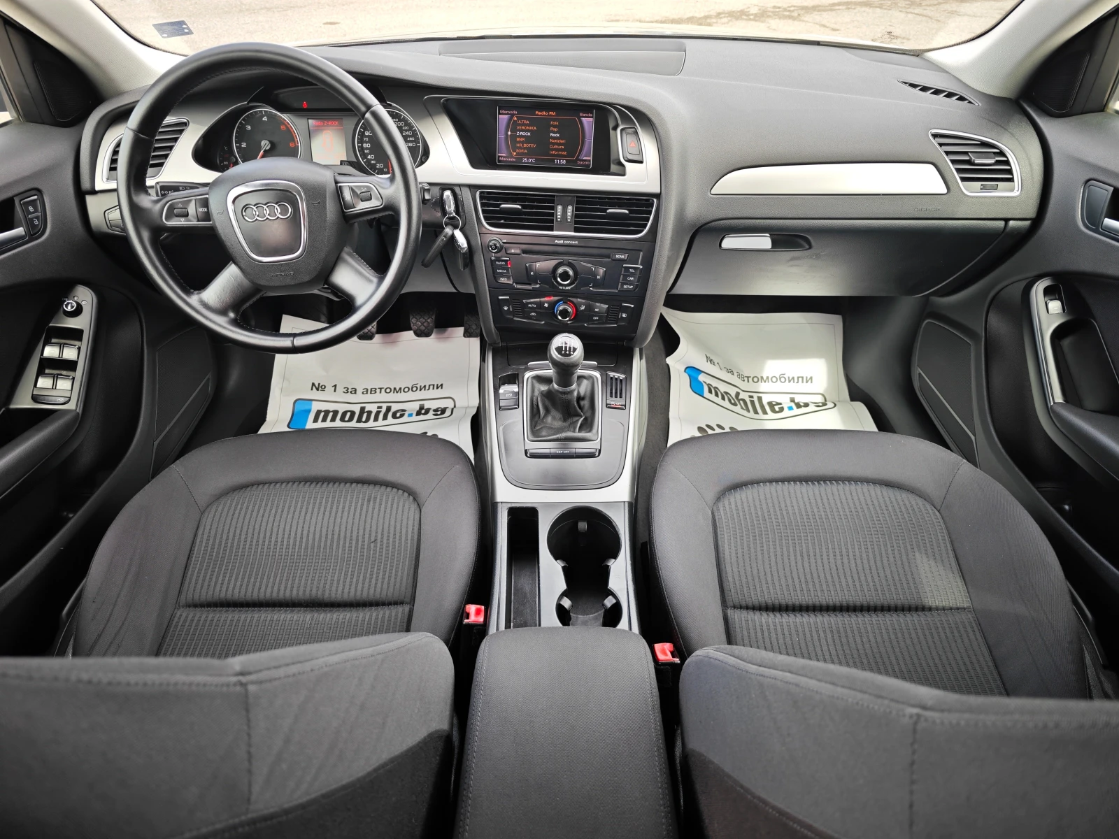 Audi A4 2.0 TDi, снимка 11 - Автомобили и джипове - 54063348