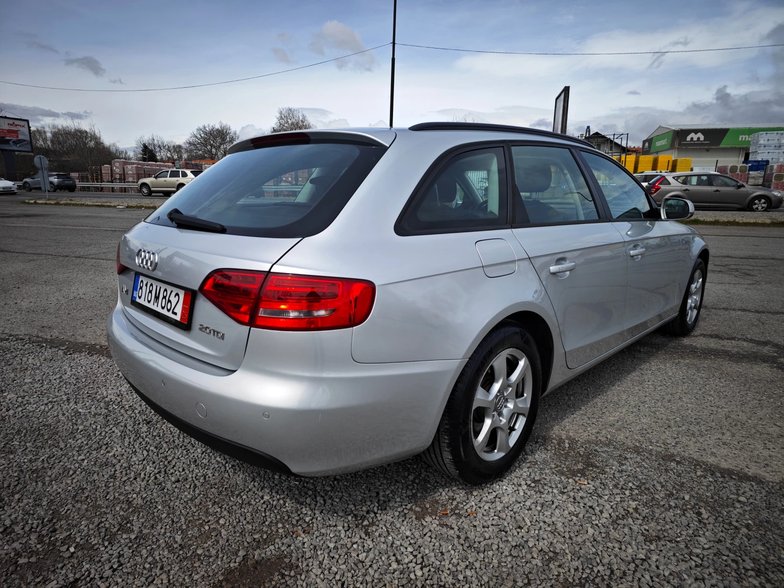 Audi A4 2.0 TDi, снимка 5 - Автомобили и джипове - 54063348