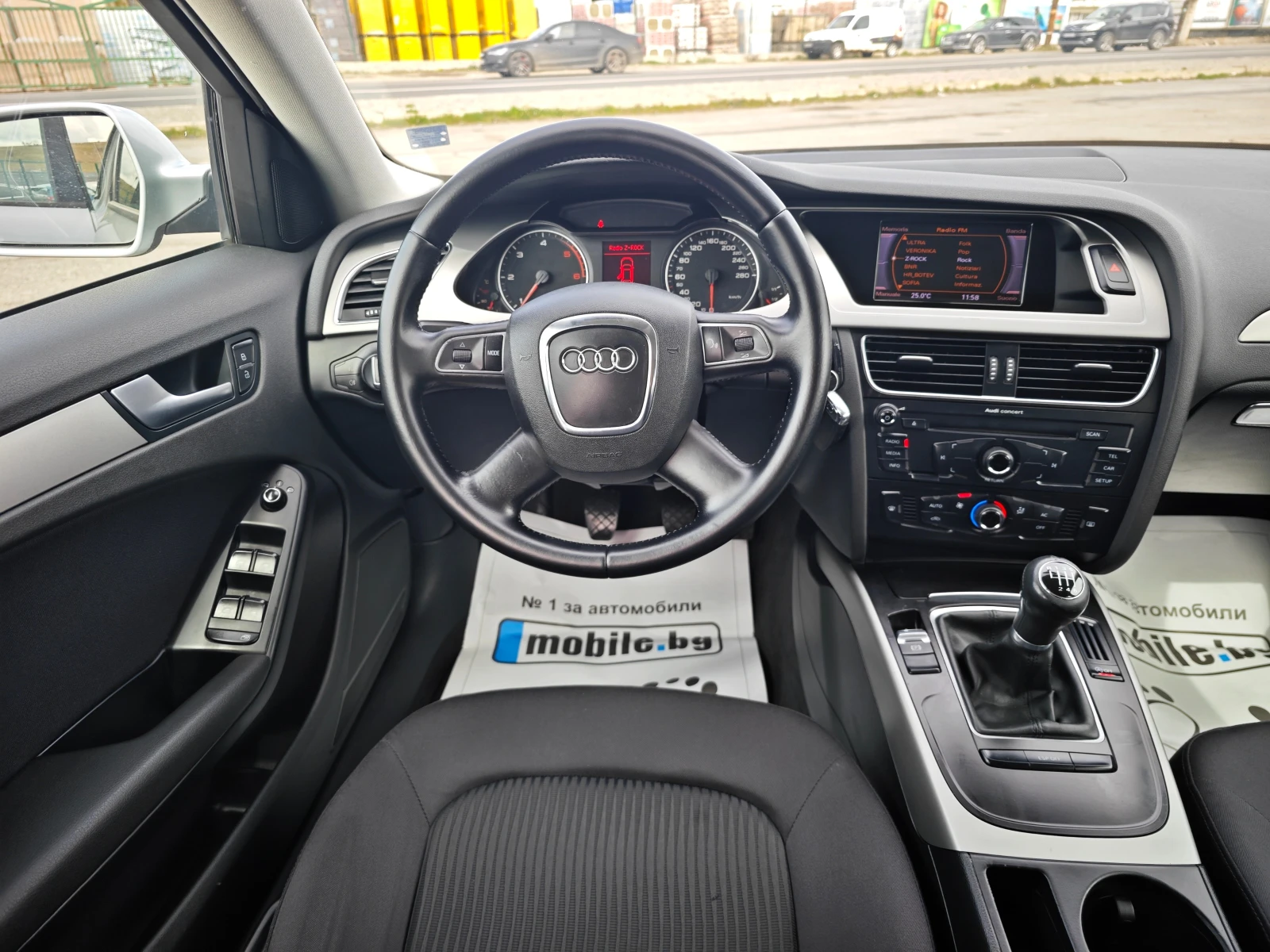 Audi A4 2.0 TDi, снимка 12 - Автомобили и джипове - 54063348