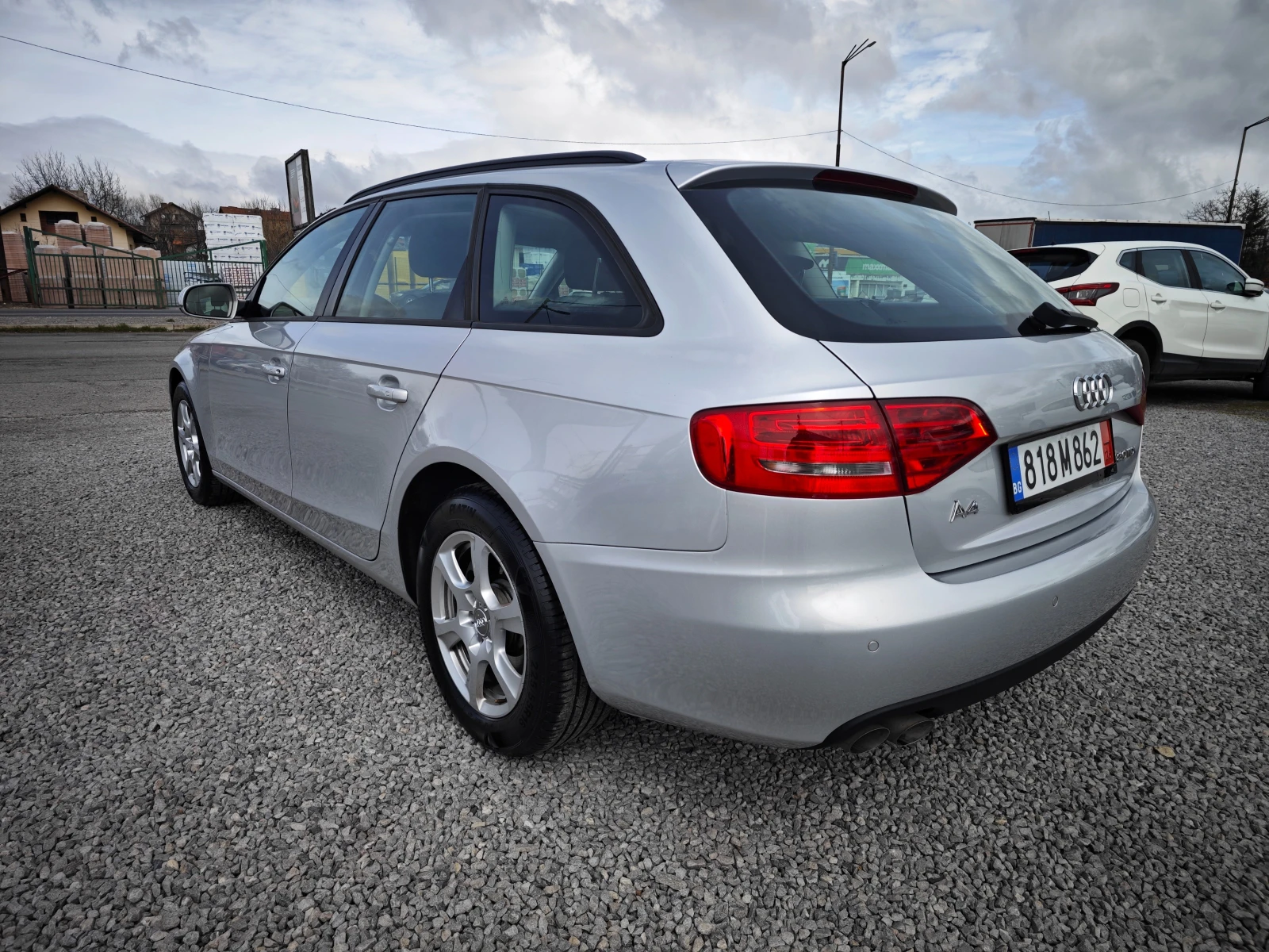 Audi A4 2.0 TDi, снимка 3 - Автомобили и джипове - 54063348
