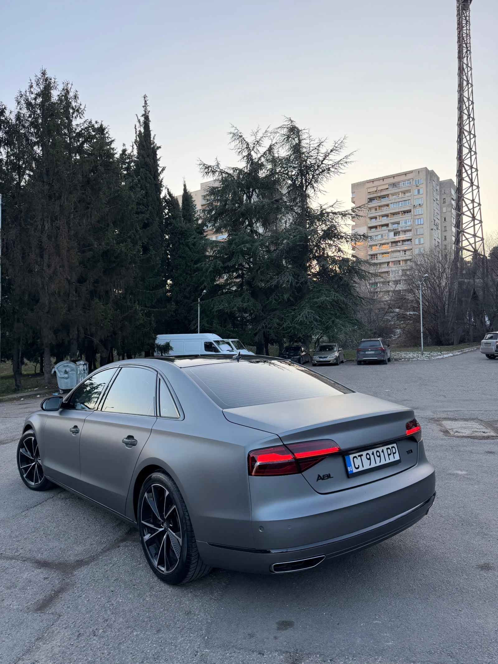Audi A8 4.2 L, снимка 3 - Автомобили и джипове - 54115161