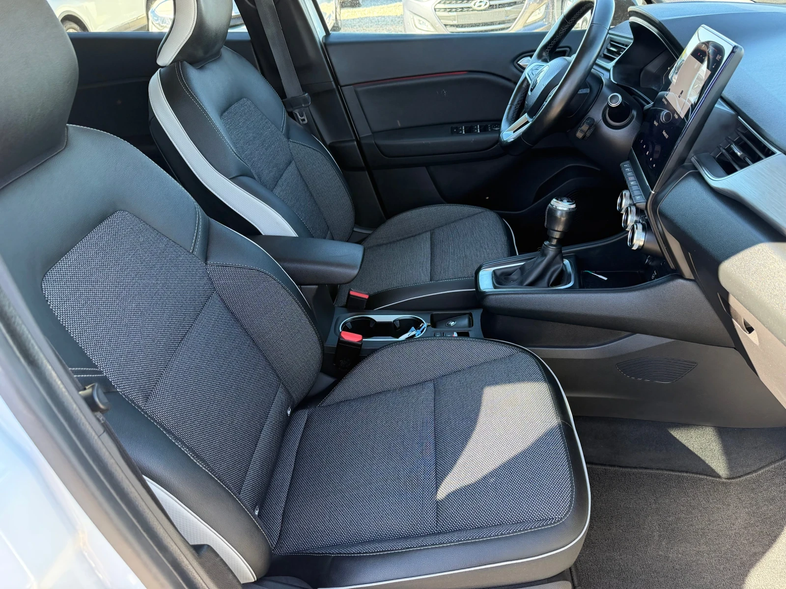 Renault Captur 1.5d/95hp/DIGITAL/NAVI/FULL LED/ | Mobile.bg � ����������� 13