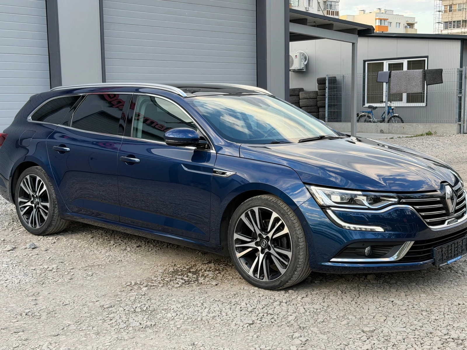 Renault Talisman 1.6DCI* INITIALE PARIS* 4Control* Panorama, снимка 3 - Автомобили и джипове - 54248385