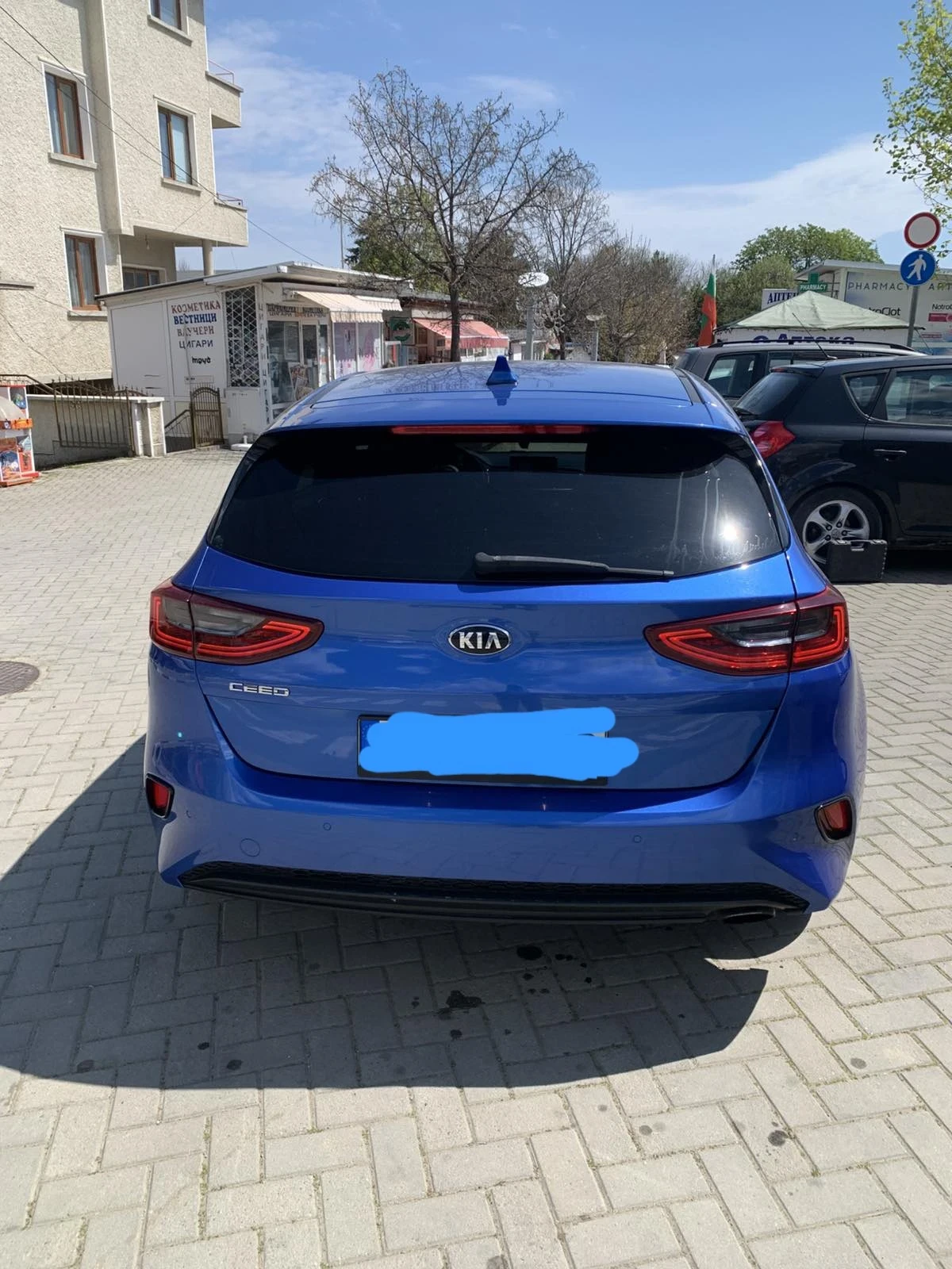 Kia Ceed, снимка 2 - Автомобили и джипове - 54303560