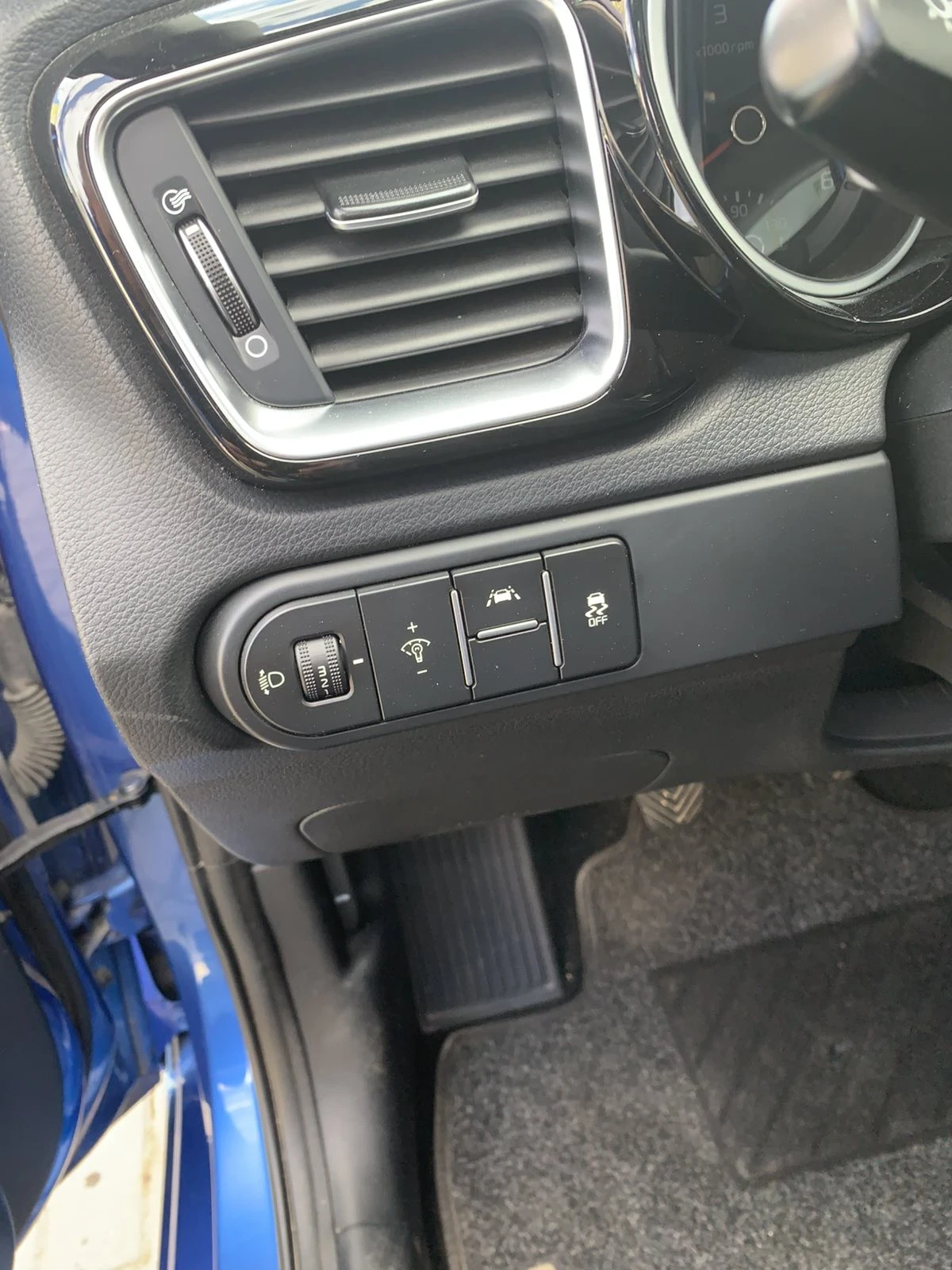 Kia Ceed, снимка 9 - Автомобили и джипове - 54303560