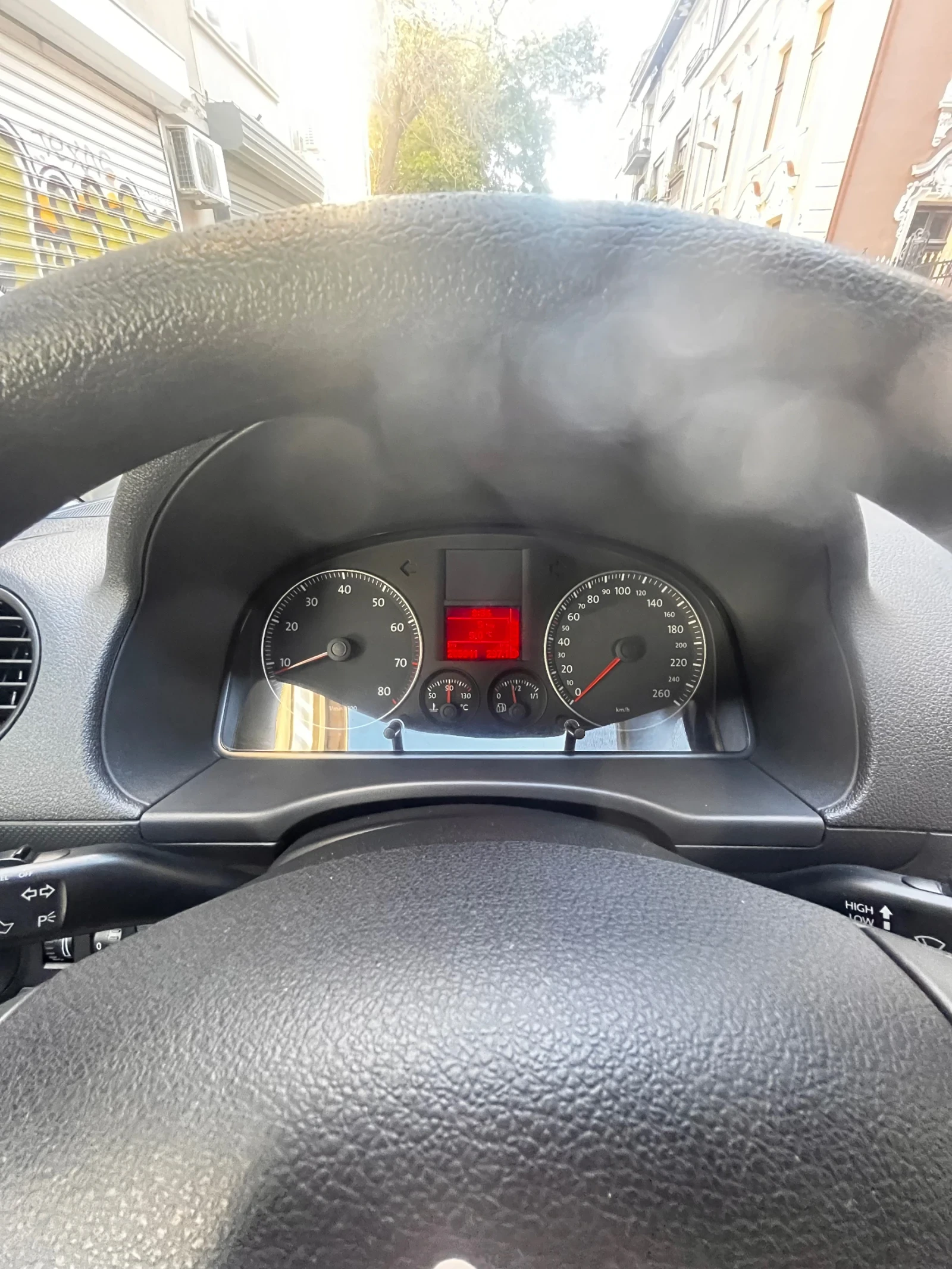 VW Caddy 2.0I, снимка 10 - Автомобили и джипове - 54413334