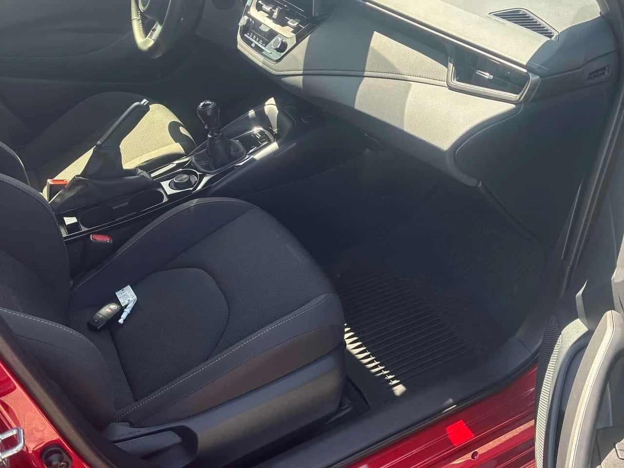 Toyota Corolla * GR Core * CARPLAY * РЪЧКА, снимка 11 - Автомобили и джипове - 54442008