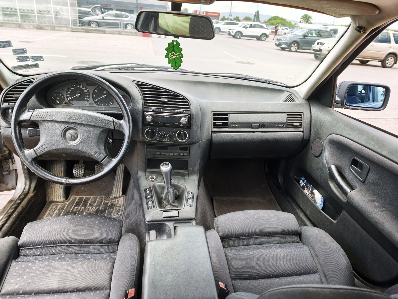 BMW 320, снимка 11 - Автомобили и джипове - 55180596