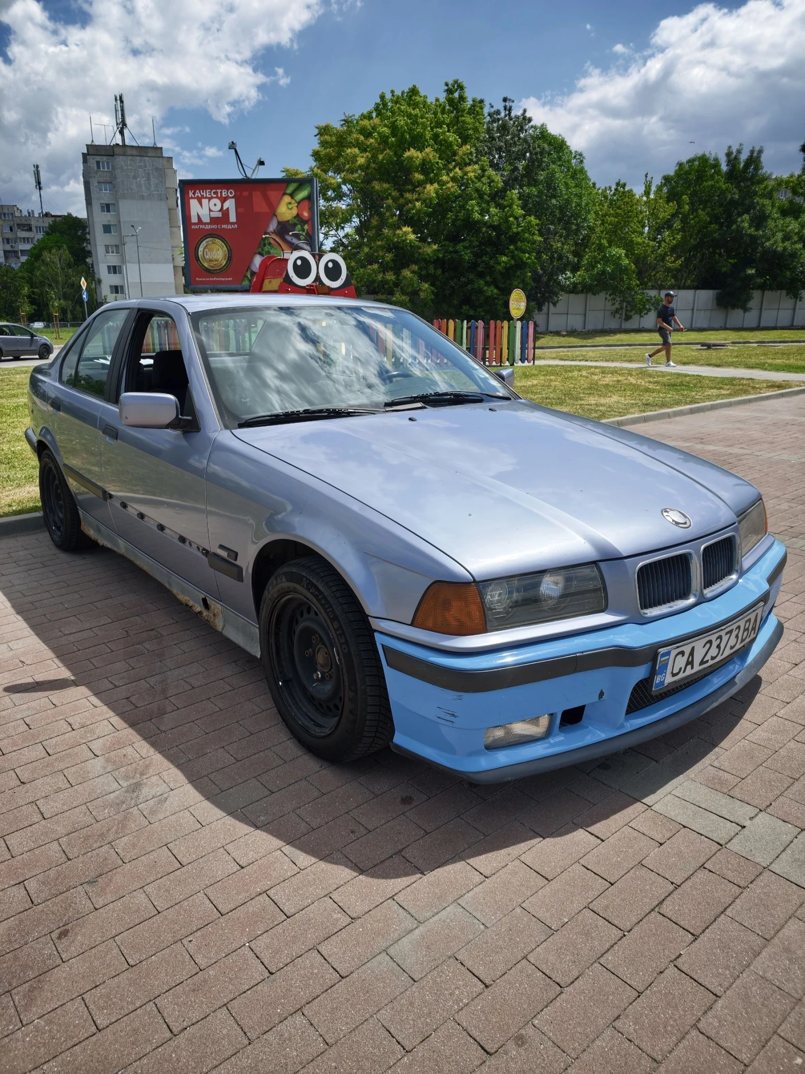 BMW 320, снимка 3 - Автомобили и джипове - 55180596