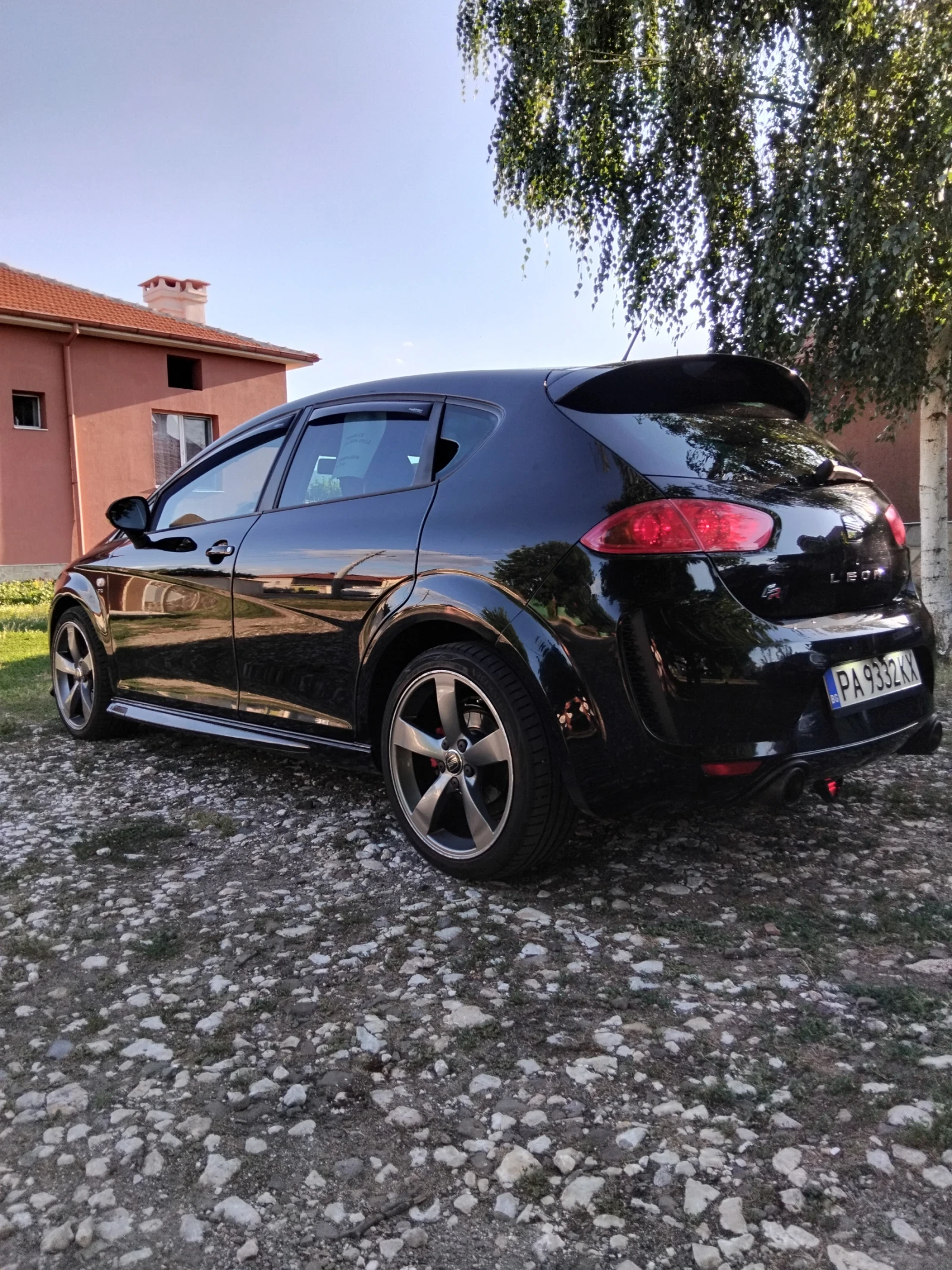 Seat Leon, снимка 5 - Автомобили и джипове - 55284703