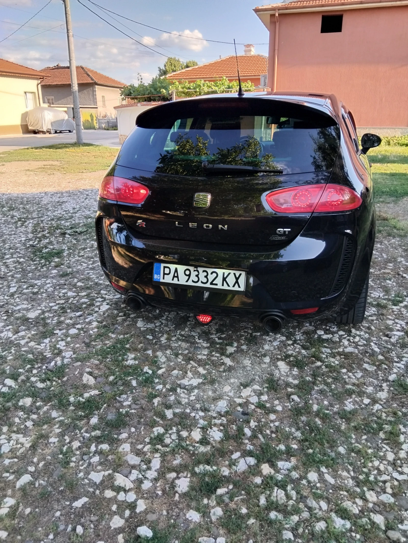 Seat Leon, снимка 4 - Автомобили и джипове - 55284703