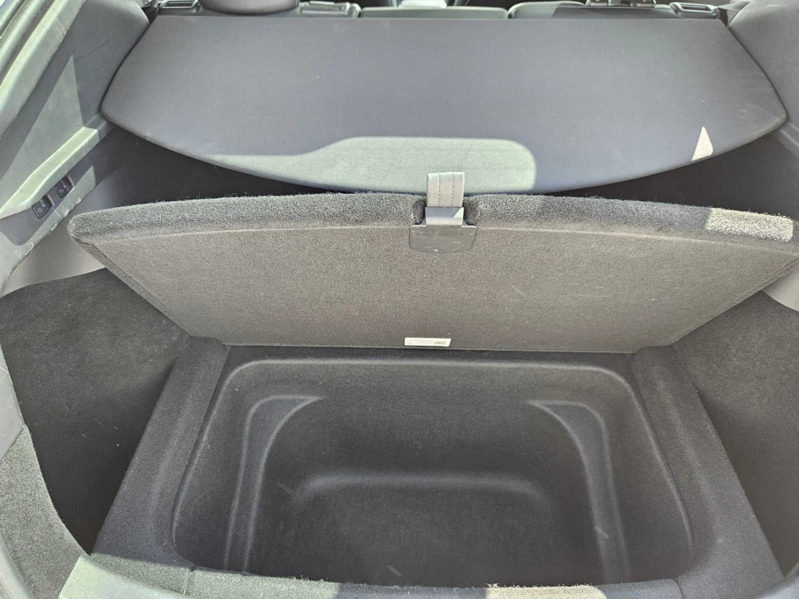 Tesla Model Y Tesla Model Y Long Range Dual Motor (AWD)., снимка 9 - Автомобили и джипове - 55501558
