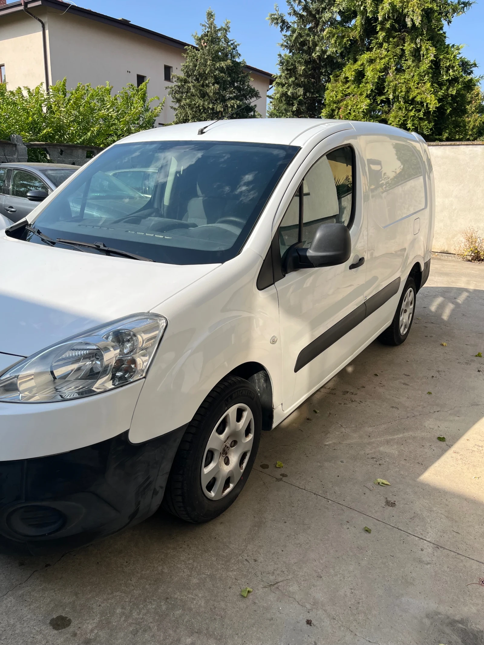Peugeot Partner 1.6HDI MAXI, снимка 4 - Автомобили и джипове - 55947080