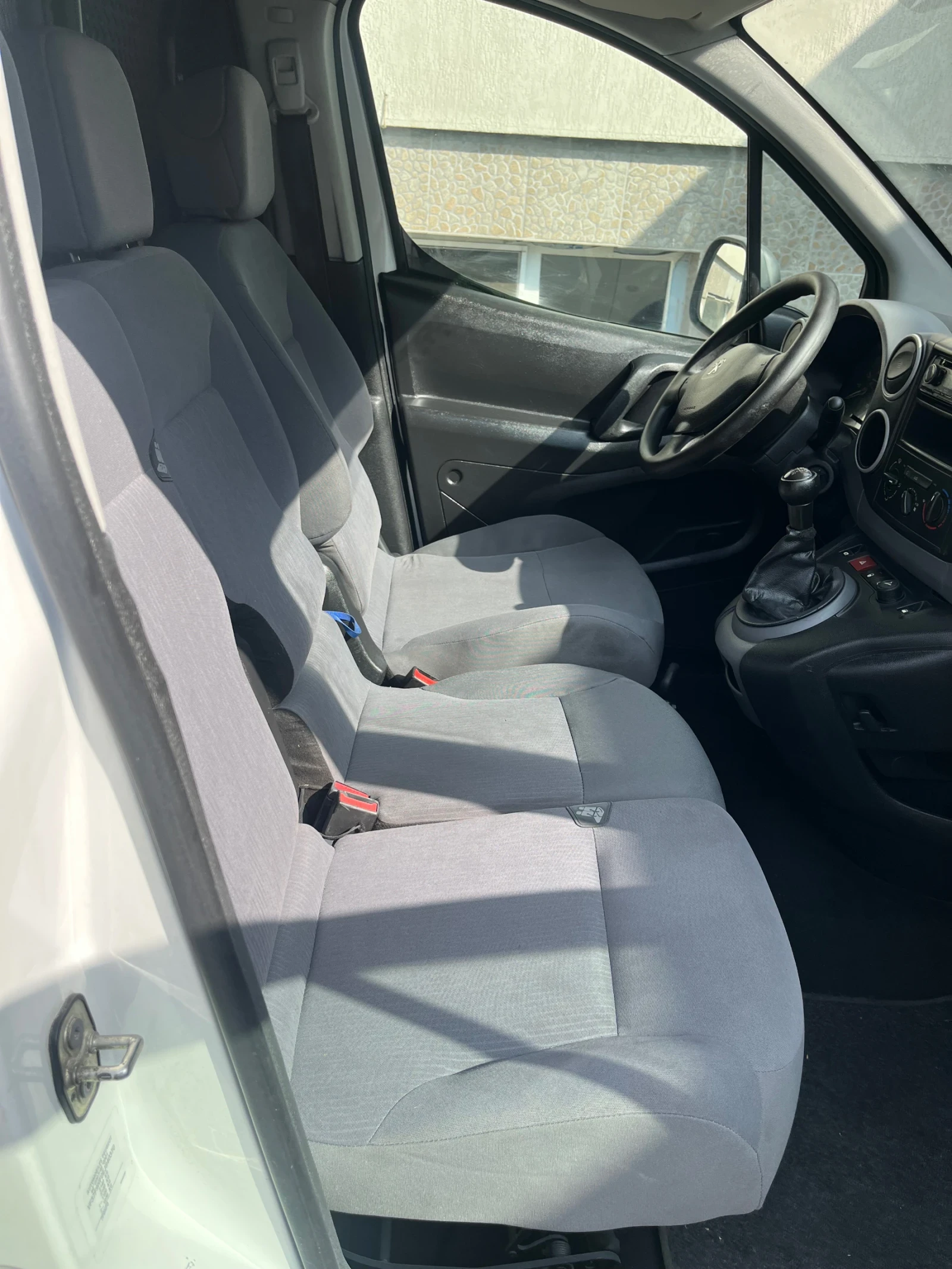 Peugeot Partner 1.6HDI MAXI, снимка 8 - Автомобили и джипове - 55947080