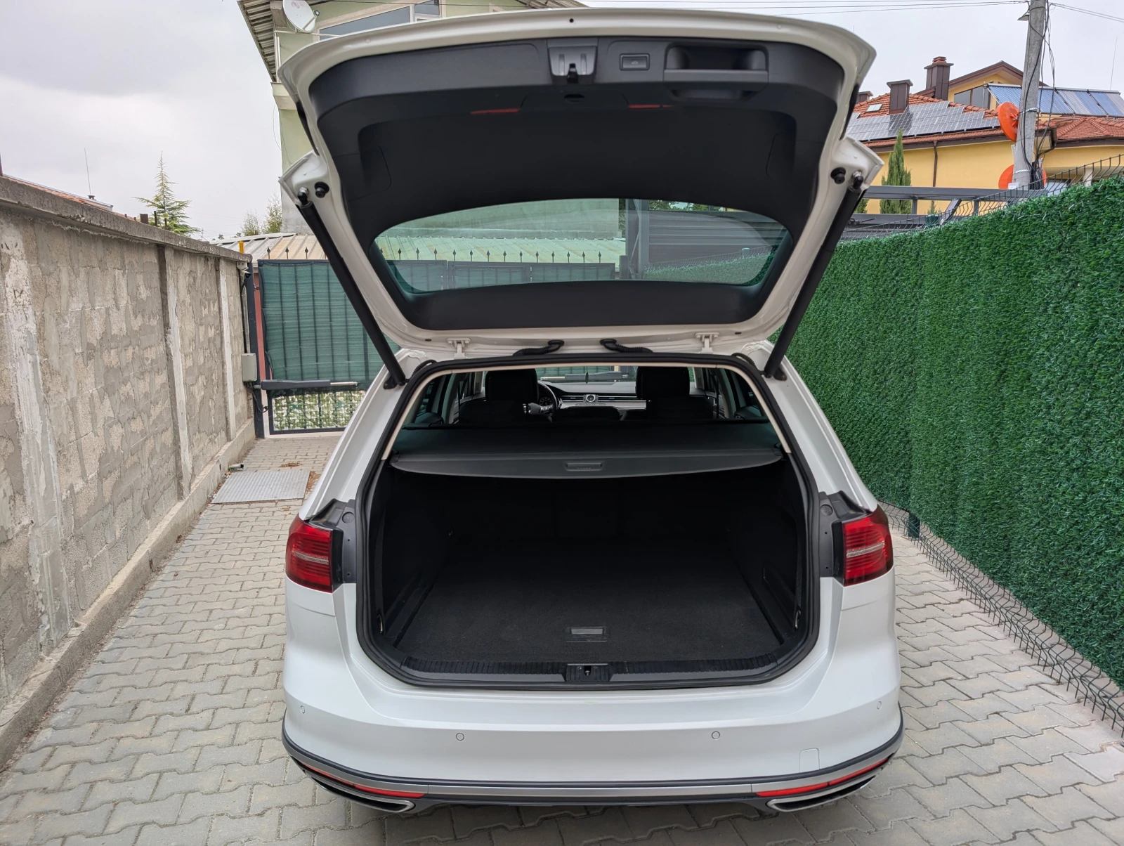 VW Alltrack 2.0TDI 190кс.* 4x4* Digital* Дистроник* LED* Ambie, снимка 8 - Автомобили и джипове - 56242426
