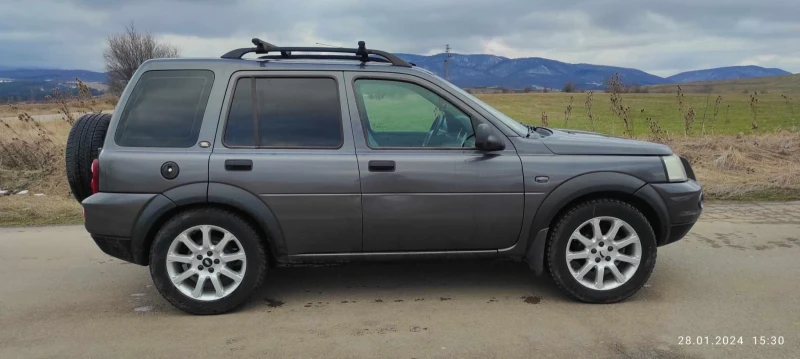 Land Rover Freelander 2.5 v6 , снимка 9 - Автомобили и джипове - 48730136