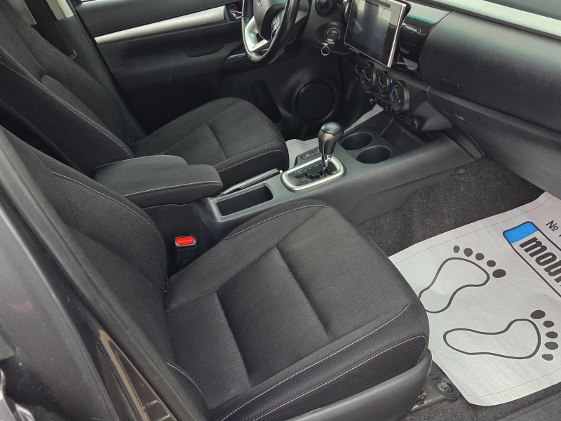 Toyota Hilux 2.4DIESEL/AUTOMATIC/HARDTOP, снимка 7 - Автомобили и джипове - 53576637