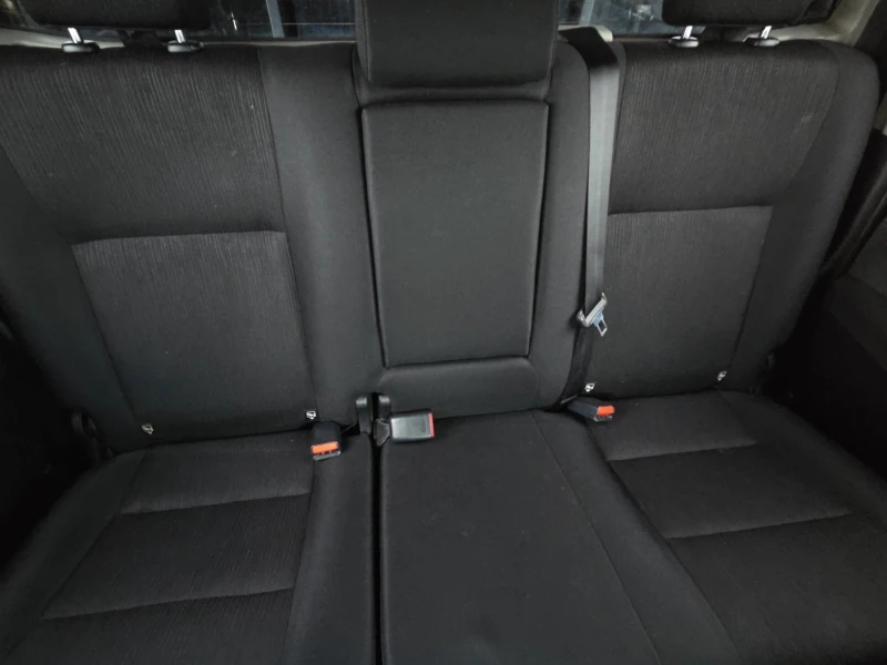 Toyota Hilux 2.4DIESEL/AUTOMATIC/HARDTOP, снимка 12 - Автомобили и джипове - 53576637