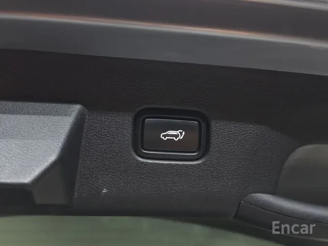 Kia Sportage 1.6 HYBRID, снимка 17 - Автомобили и джипове - 55531618