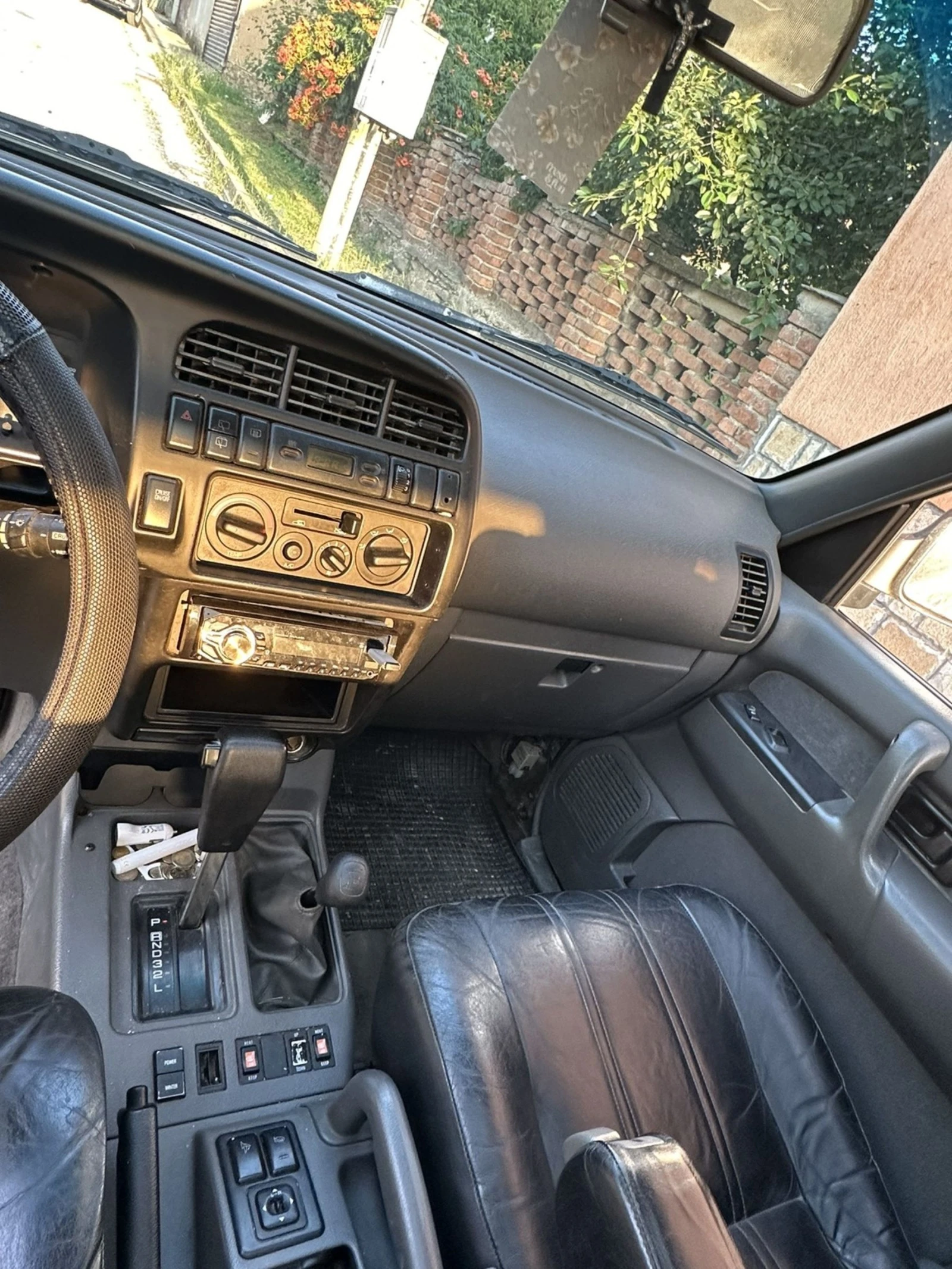 Opel Monterey 3.2i V6 Газ-бензин - изображение 8