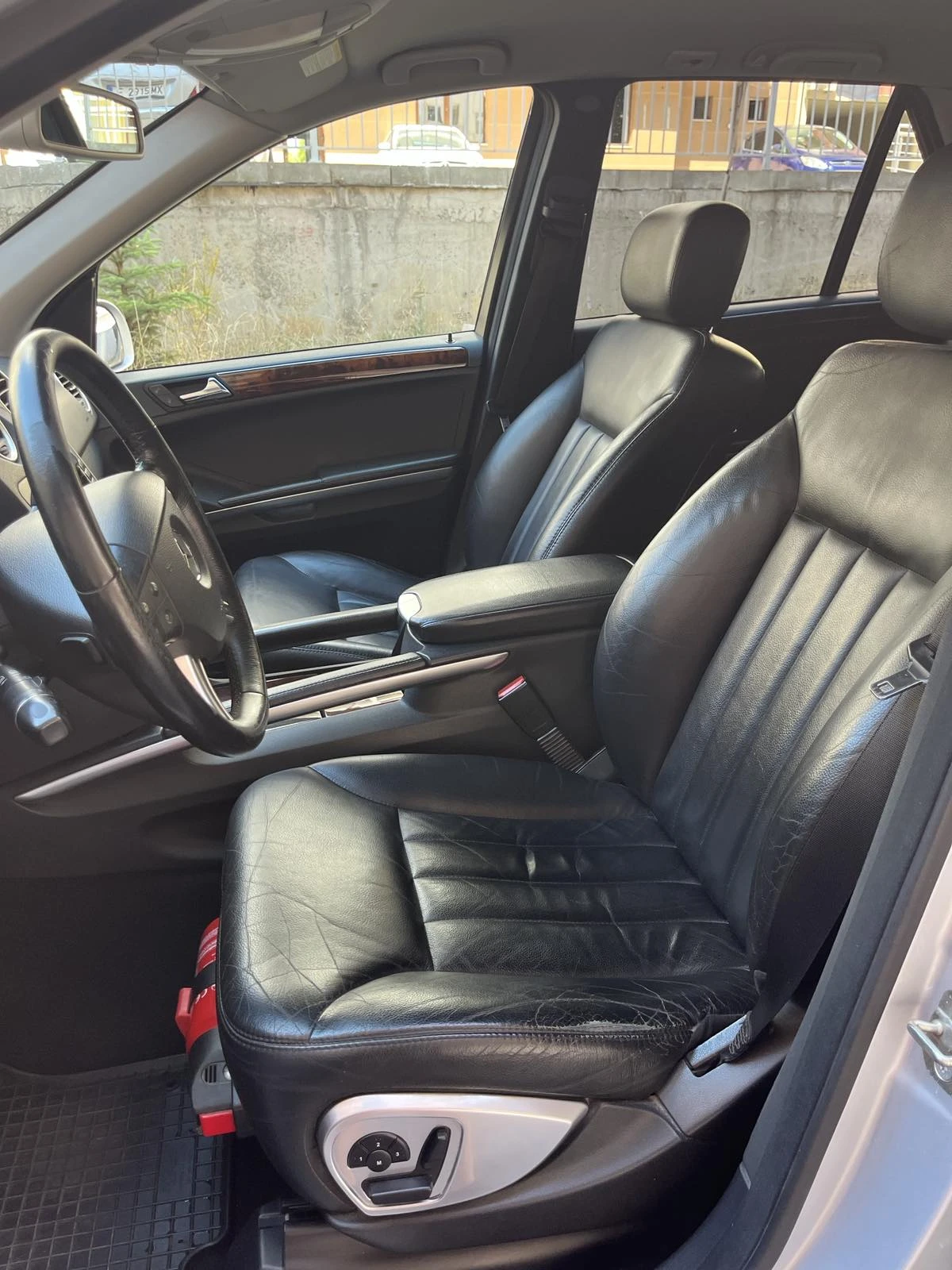 Mercedes-Benz ML 350  - изображение 9