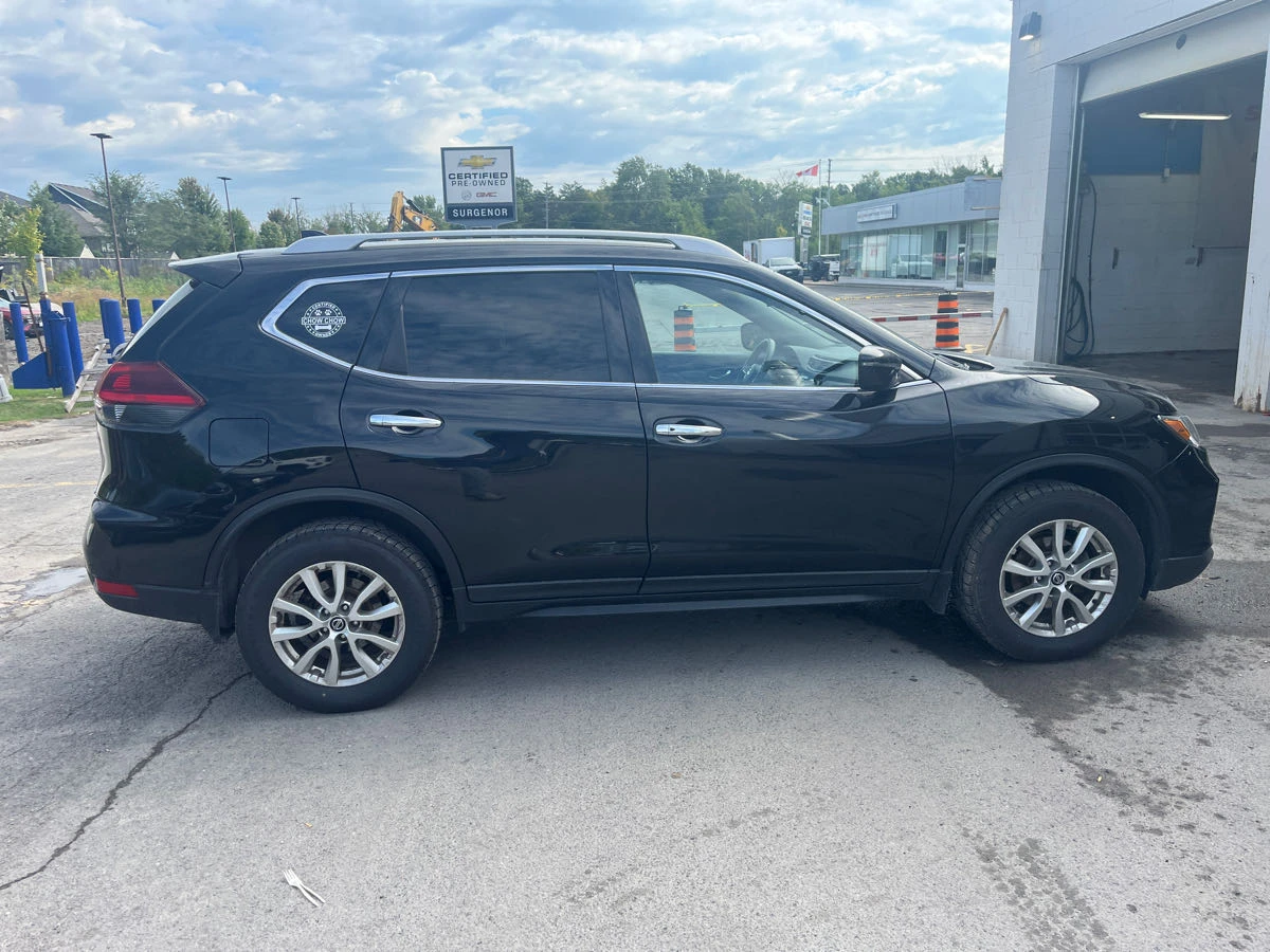 Nissan Rogue * АВТО КРЕДИТ* ЦЕНА ДО БГ * СЕРВИЗНА ИСТОРИЯ *  - изображение 4