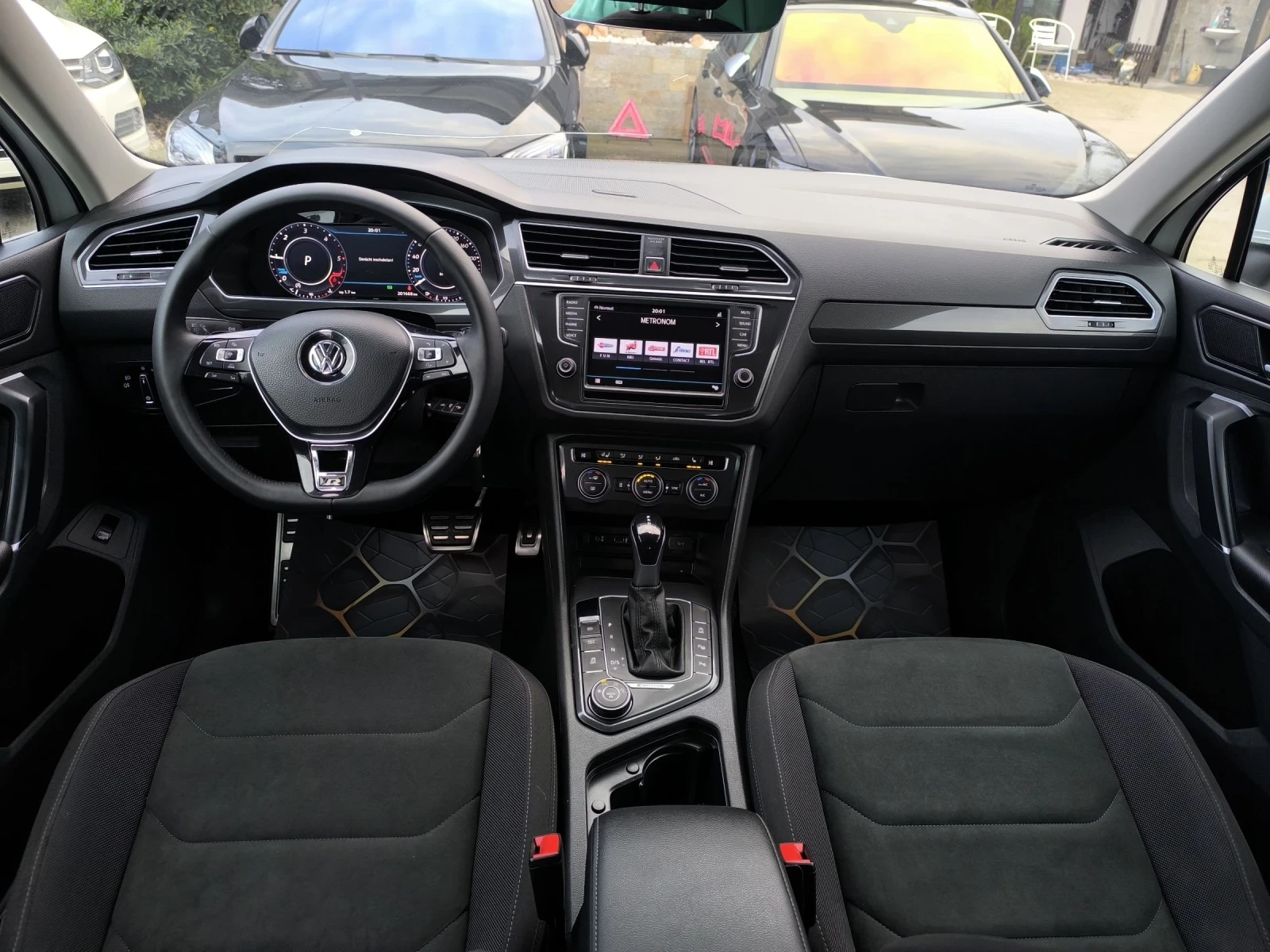 VW Tiguan 2.0TDI R-LINE 4-MOTION LED  - изображение 7
