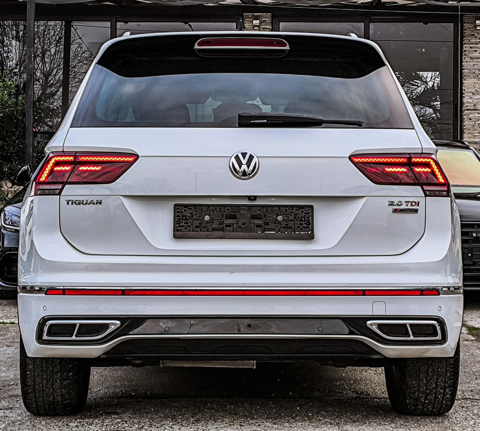 VW Tiguan 2.0TDI R-LINE 4-MOTION LED  - изображение 5