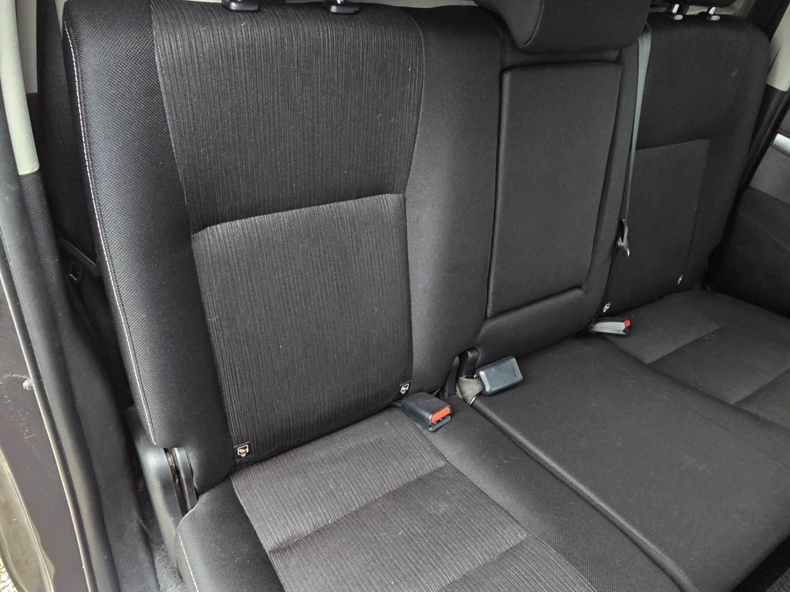 Toyota Hilux 2.4DIESEL/AUTOMATIC/HARDTOP - изображение 9