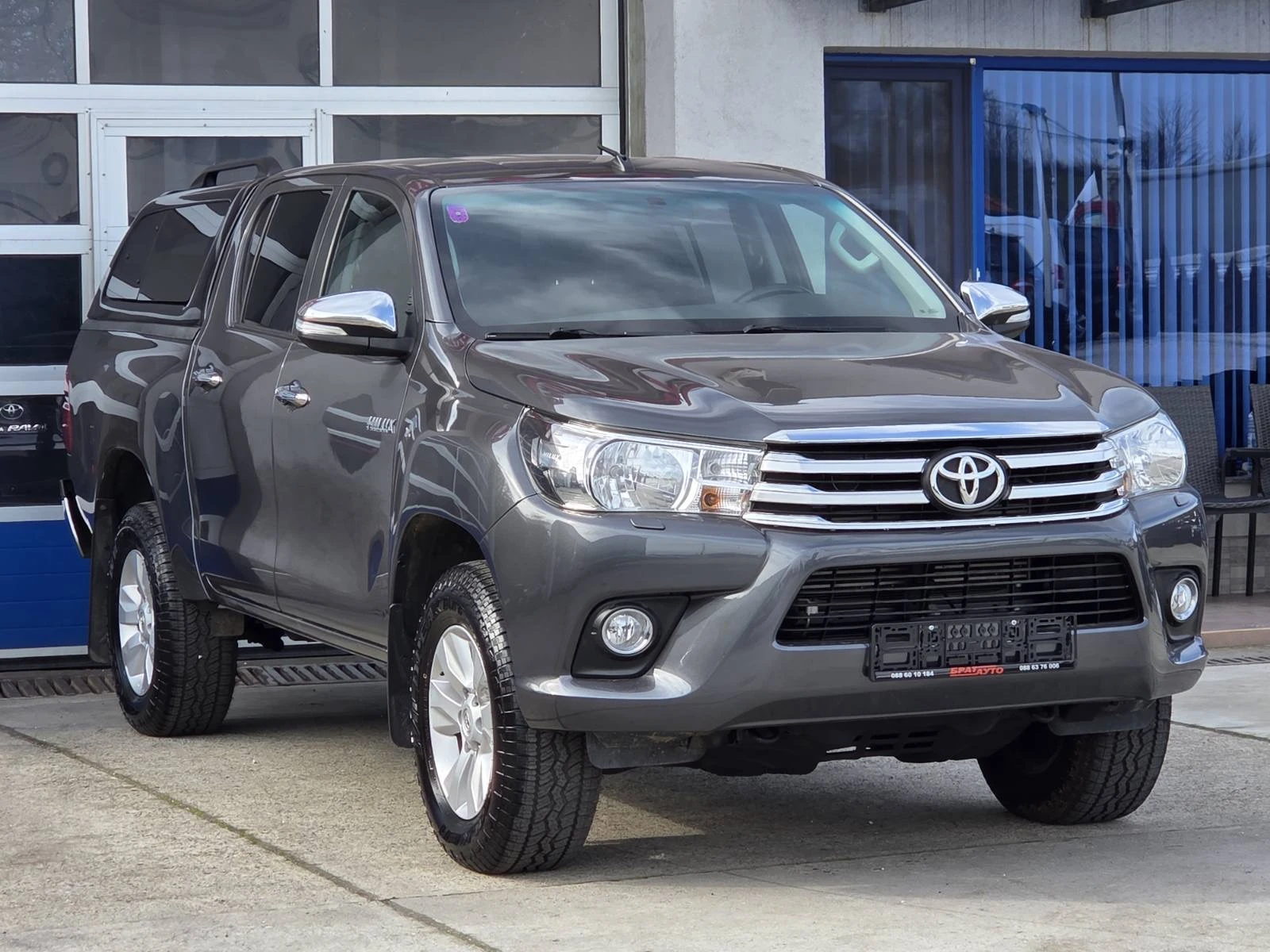 Toyota Hilux 2.4DIESEL/AUTOMATIC/HARDTOP - изображение 2