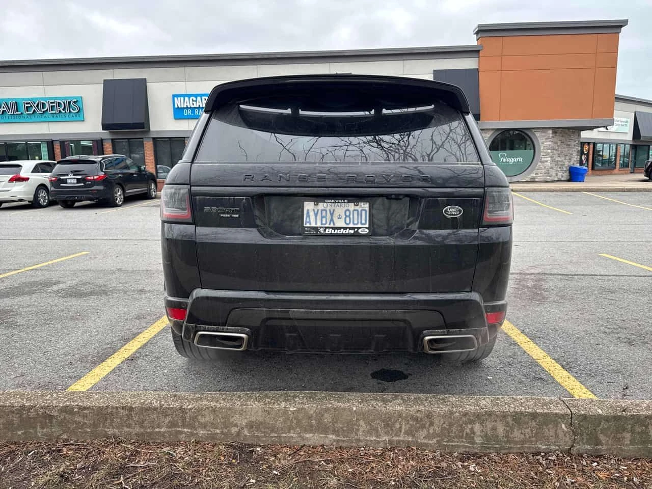 Land Rover Range Rover Sport * HSE Dynamic * CARFAX * ПАНО * KEYLESS * ПОДГРЕВИ, снимка 4 - Автомобили и джипове - 53942344